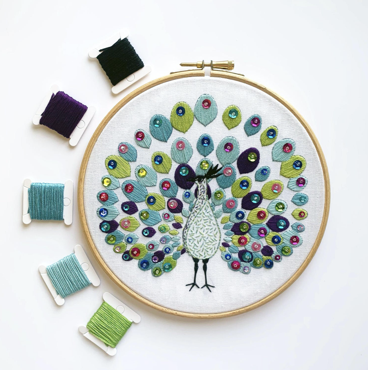 Cinnamon Stitches Embroidery Kit - Peacock