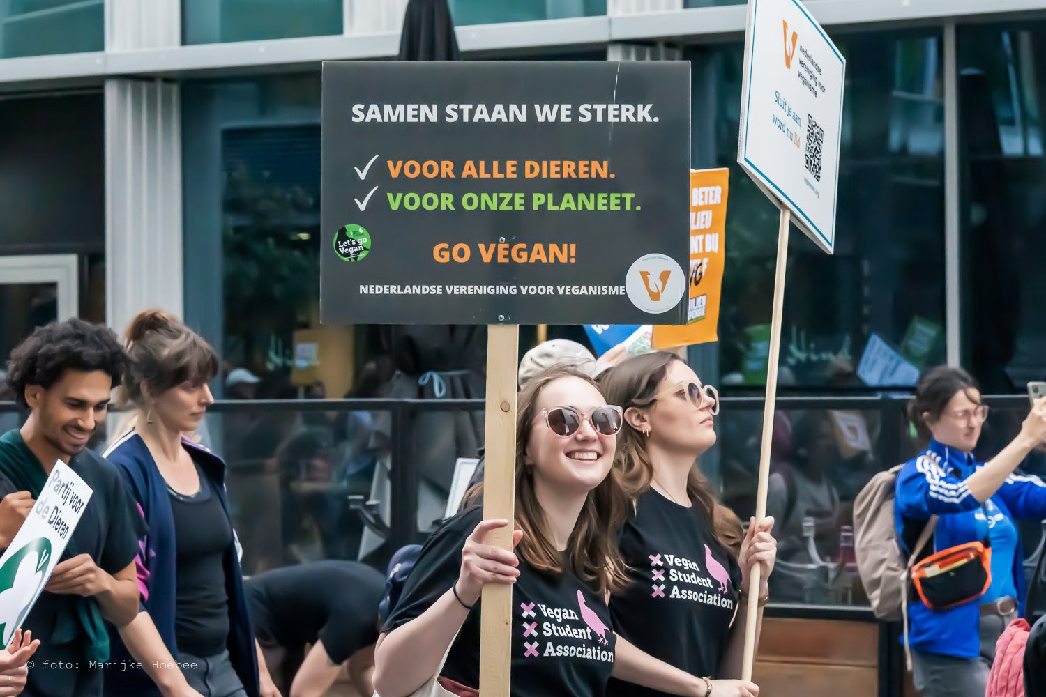 @Marijke Hoebee Klimaatmars Zuidas Amsterdam mei 2024-06.jpg