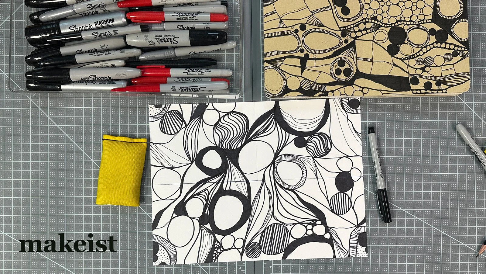 Analog Repeat Paper Pattern — Makeist