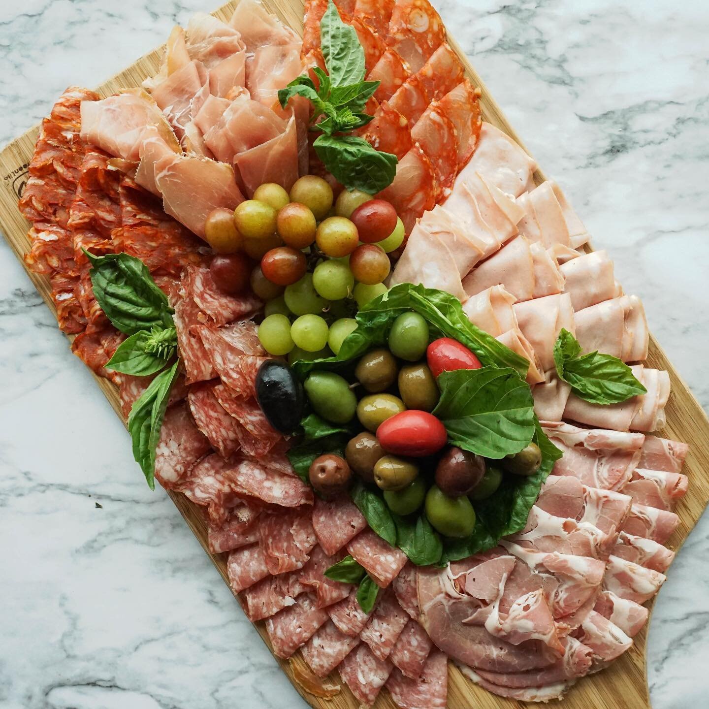 Let us put together the perfect charcuterie board for you! The best selection of cold cuts, cheeses, pickled vegetables, veggies or fruit. Our trays are work of art that everyone loves! Email our catering department at catering@linasmarket.com for mo