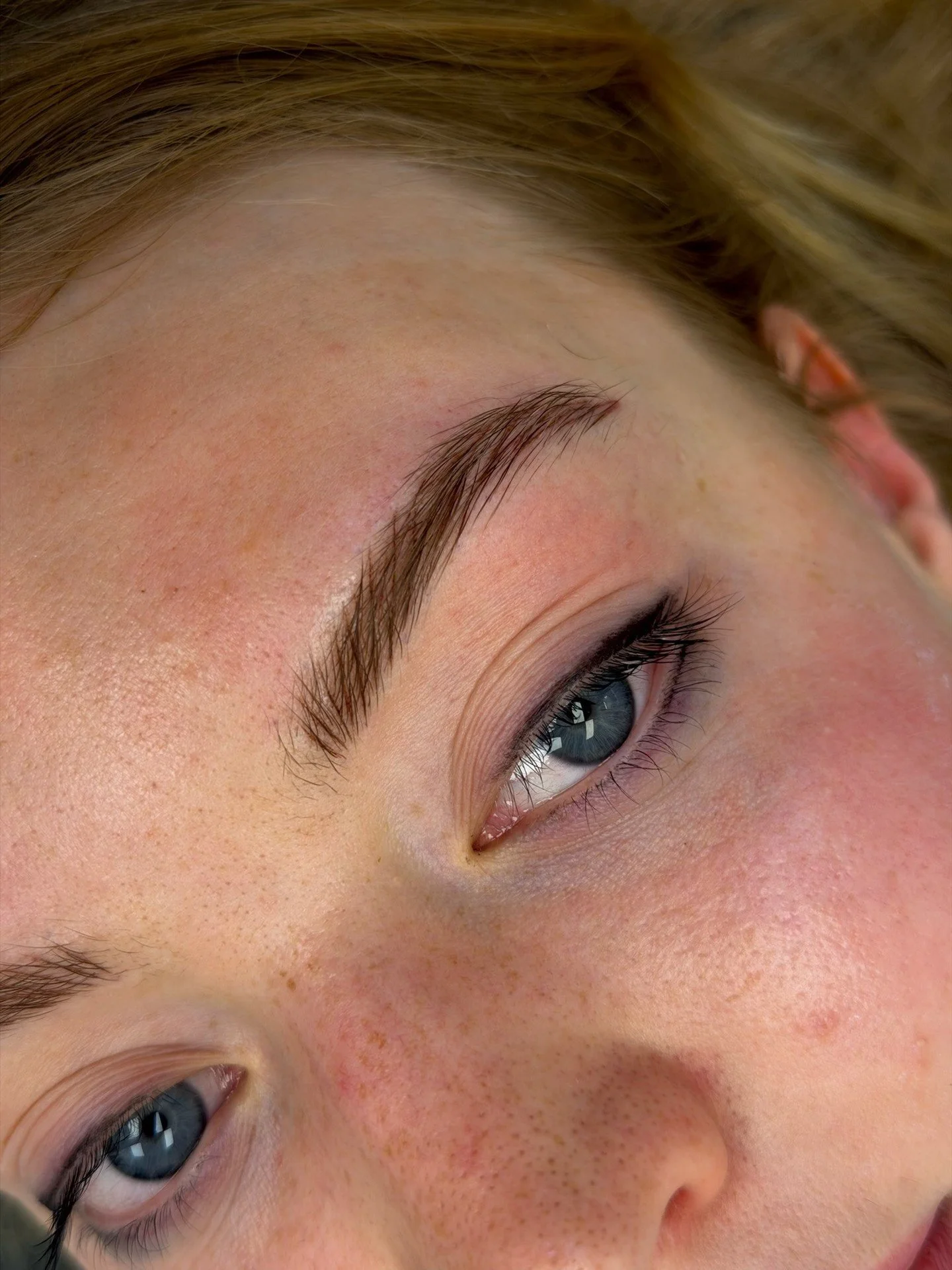 Nano brows!⁠
Fuller brows, still soft &amp; natural.⁠
⁠
⁠
#nanobrows #microbladingatx #powderbrowsatx #atxnanobrows #austinmicroblading #nanobrowsaustin #microbladingaustin