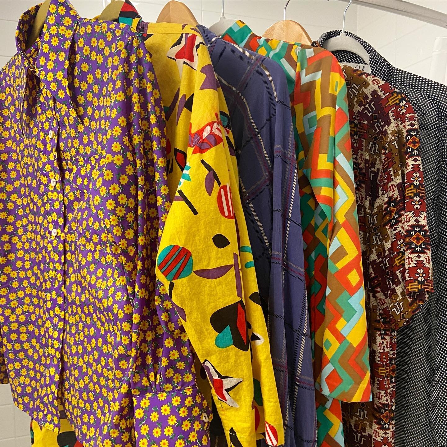 Laundry Day!  Lots of fun new arrivals! 
Open til 5:00! 
#vintageprints #sustainablefashion