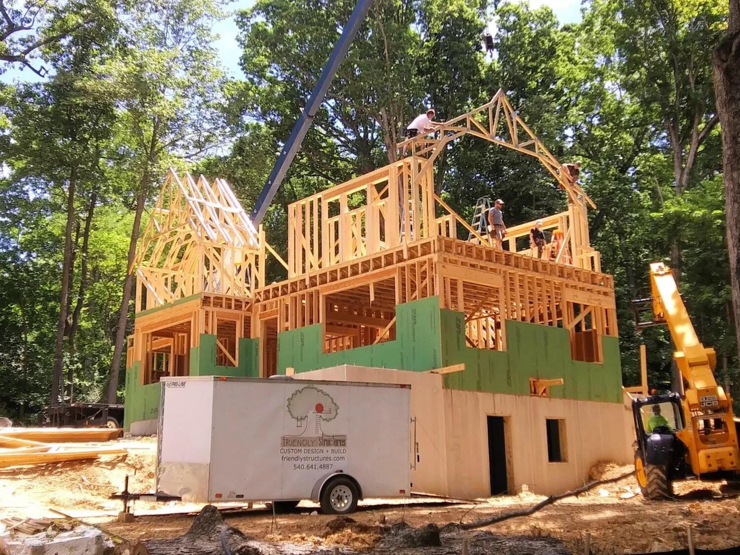 Our team of residential home builders, general contractors and craftsmen are ready to build your new construction home in Blacksburg, VA.