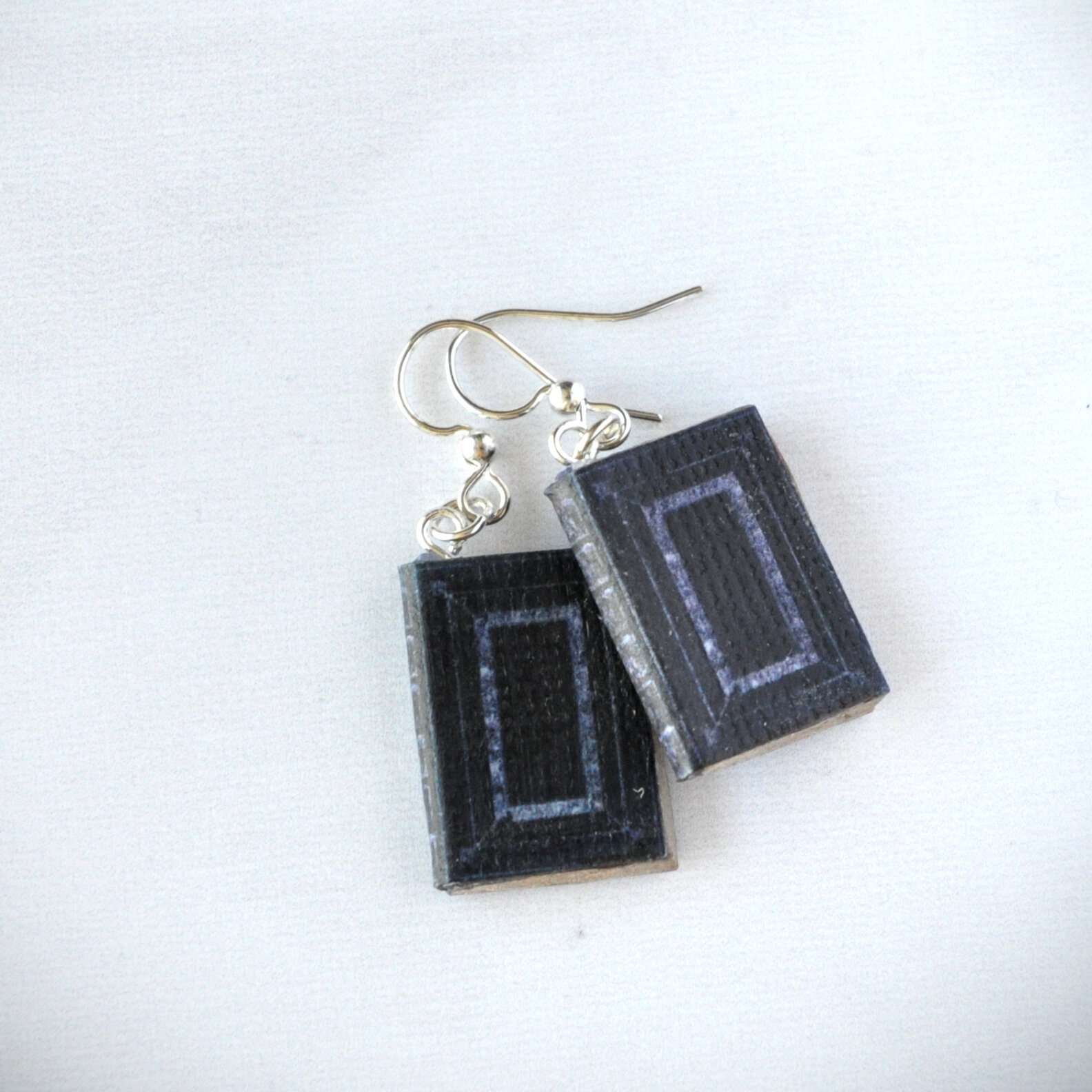 Book Earrings - batch 3 - 03 1.jpg