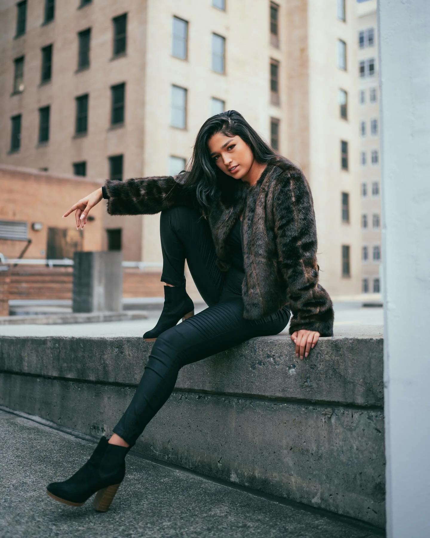 Always feels good to be back in Charlotte shooting! I even shot a video portrait for the first time in AGES that I&rsquo;ll share soon! 
&bull;
Model: @michelleraw