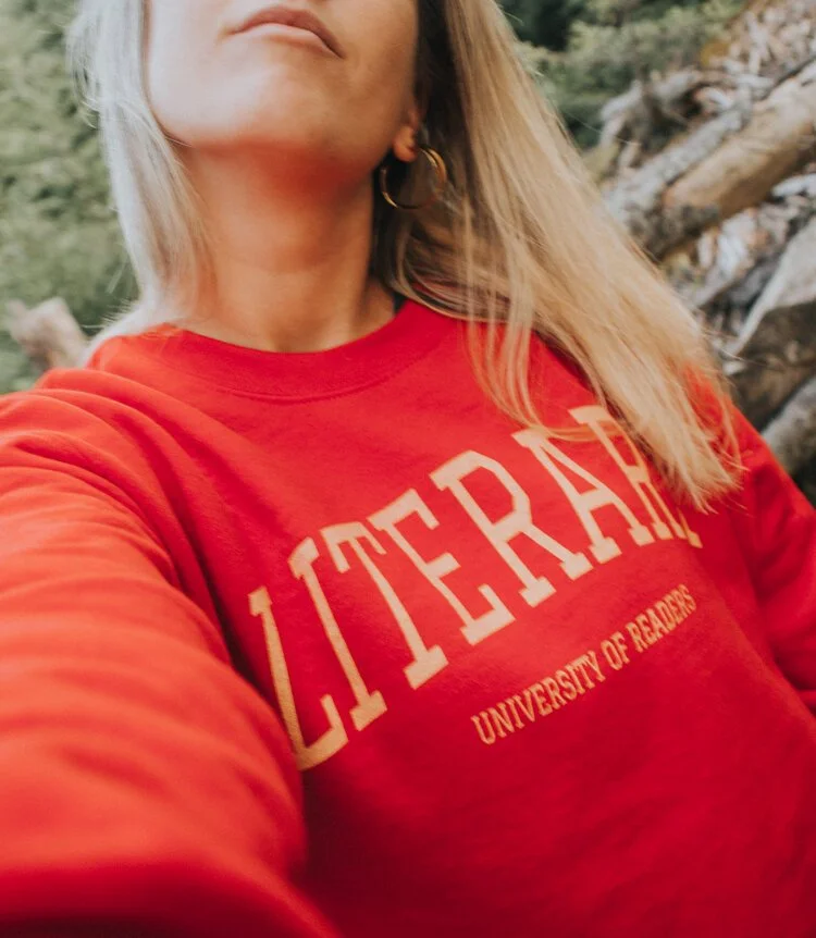 Literary University of Readers Red Crew