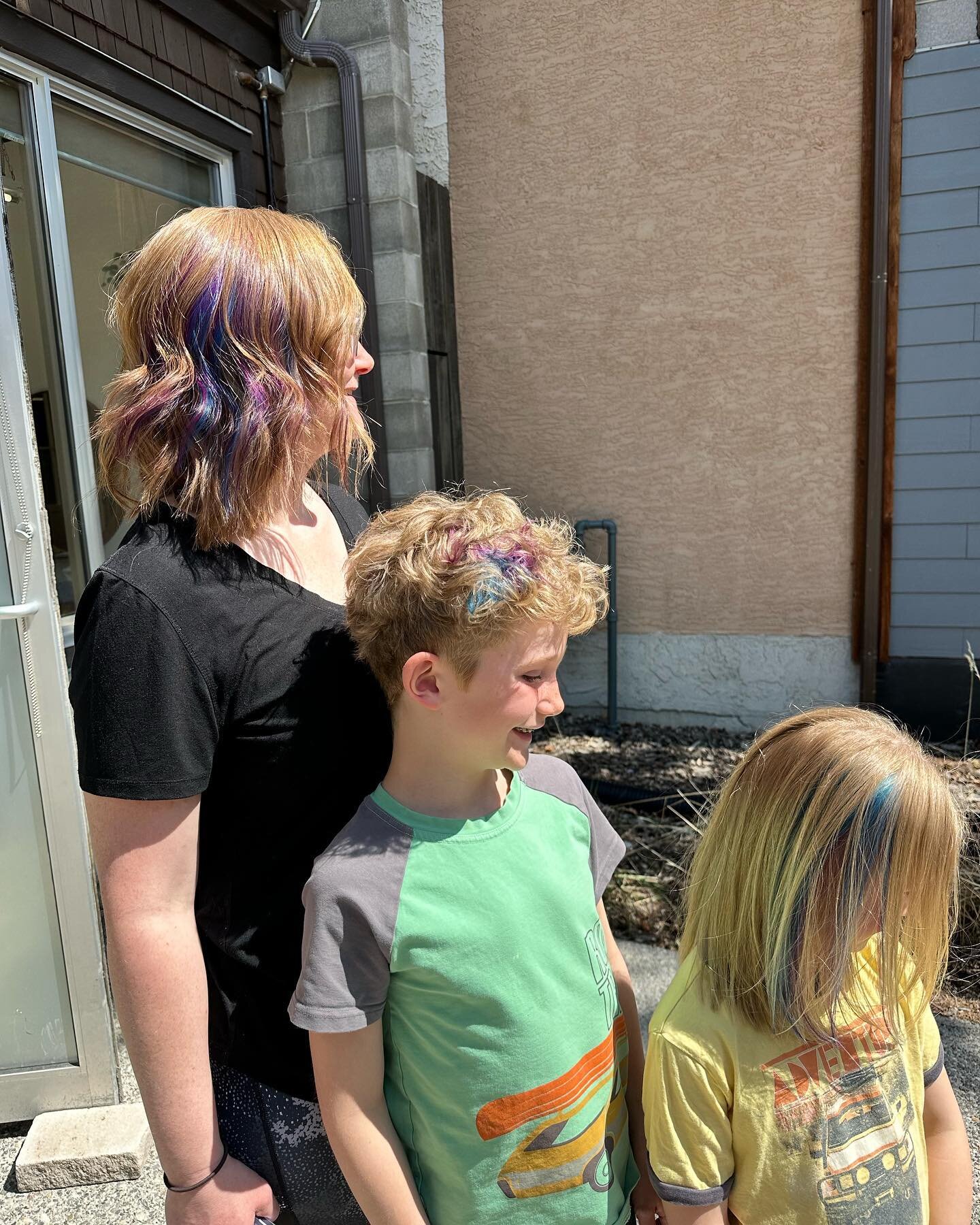 Celebrate the one you call Mom 🌼

We had a wonderful visit today at the salon with mom, son and daughter to get some funky colours. We think they look great! 💜💚🧡❤️💛

Happy Mothers Day to all our wonderful clients ✨