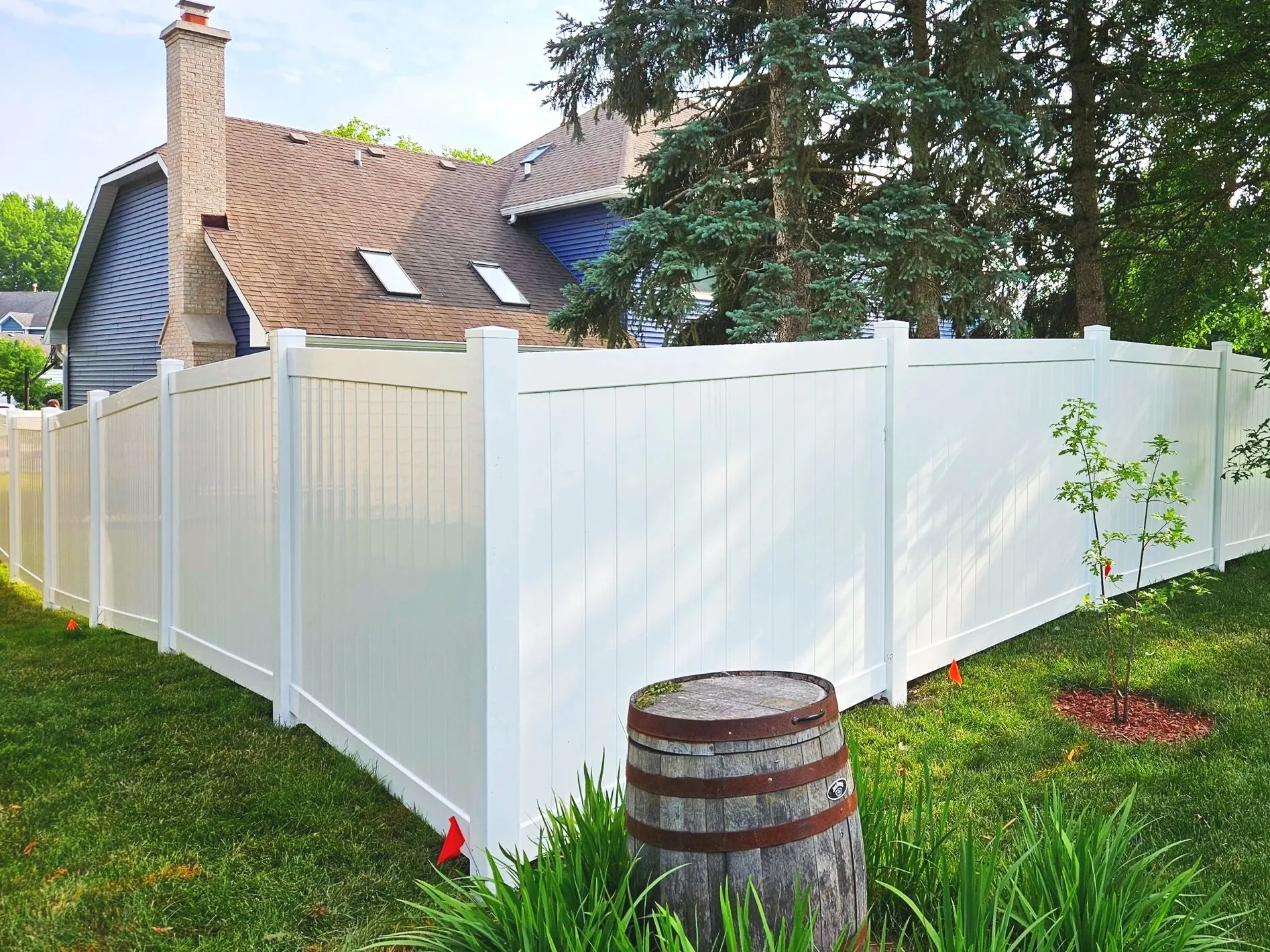 Vinyl privacy fence in Naperville, IL