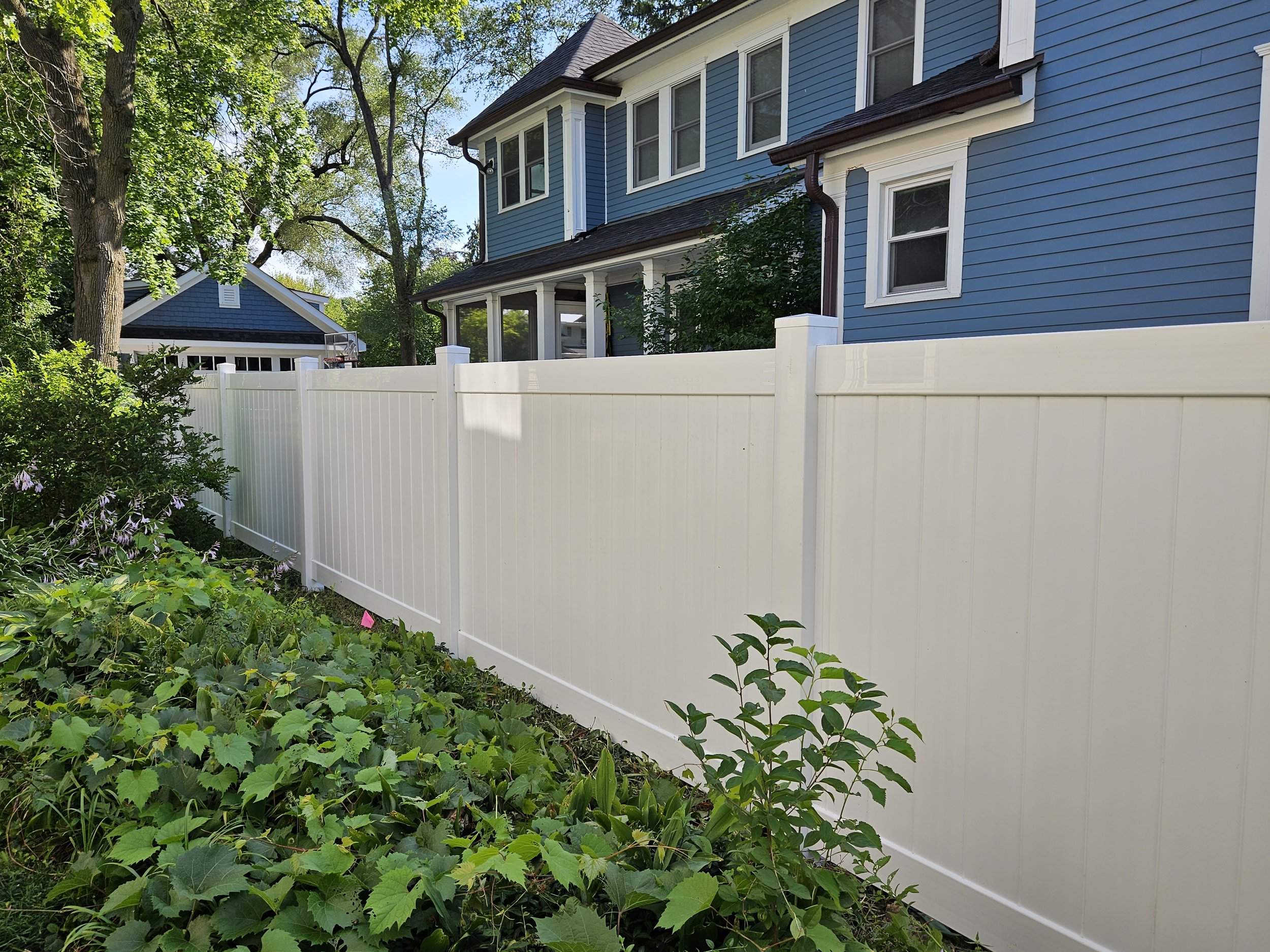 Westmont, Fencing Installation