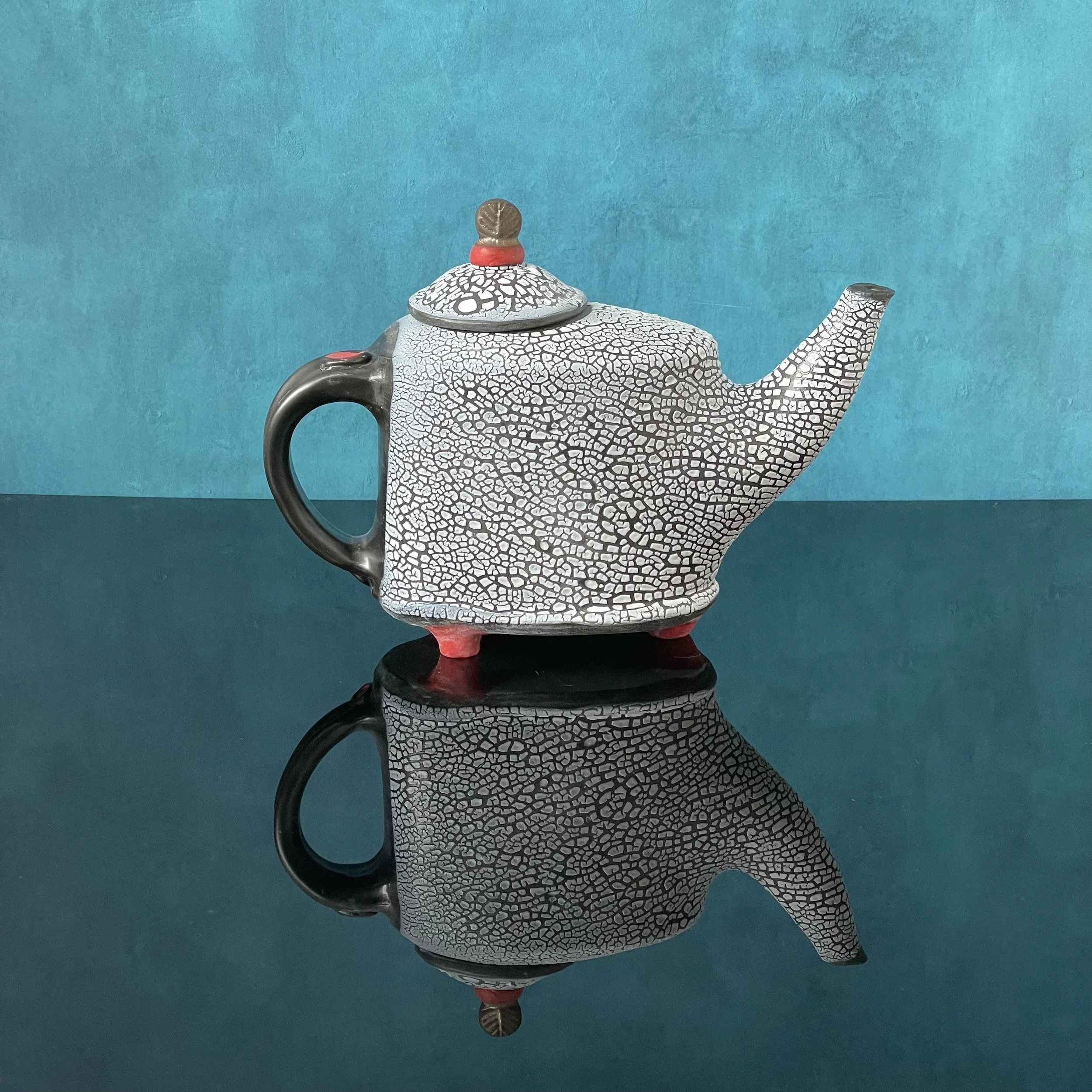 red footed teapot_bprodaniuk