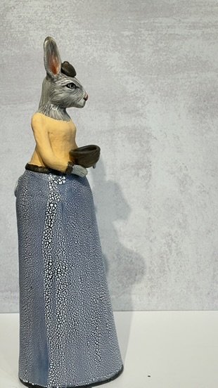 MrsRabbit profile view