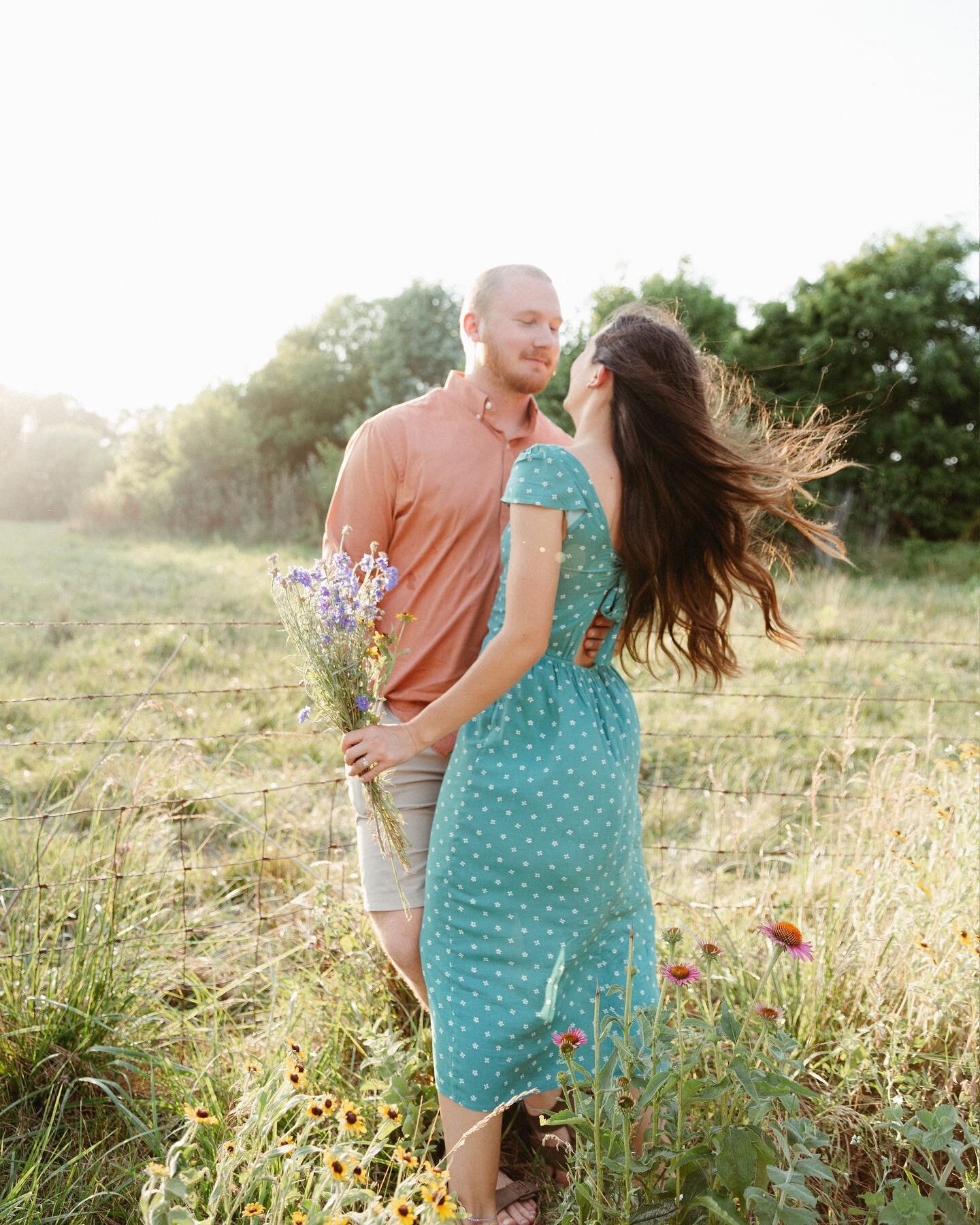 These two love birds and their dreamy Smithville engagement session 😍
Spot the pups at the end 🥰
.
.
.

#kcphotographer #missouriphotographer #missouriweddingphotographer #kansascityphotographer #midwestphotographer #thebelovedstories #authenticlov
