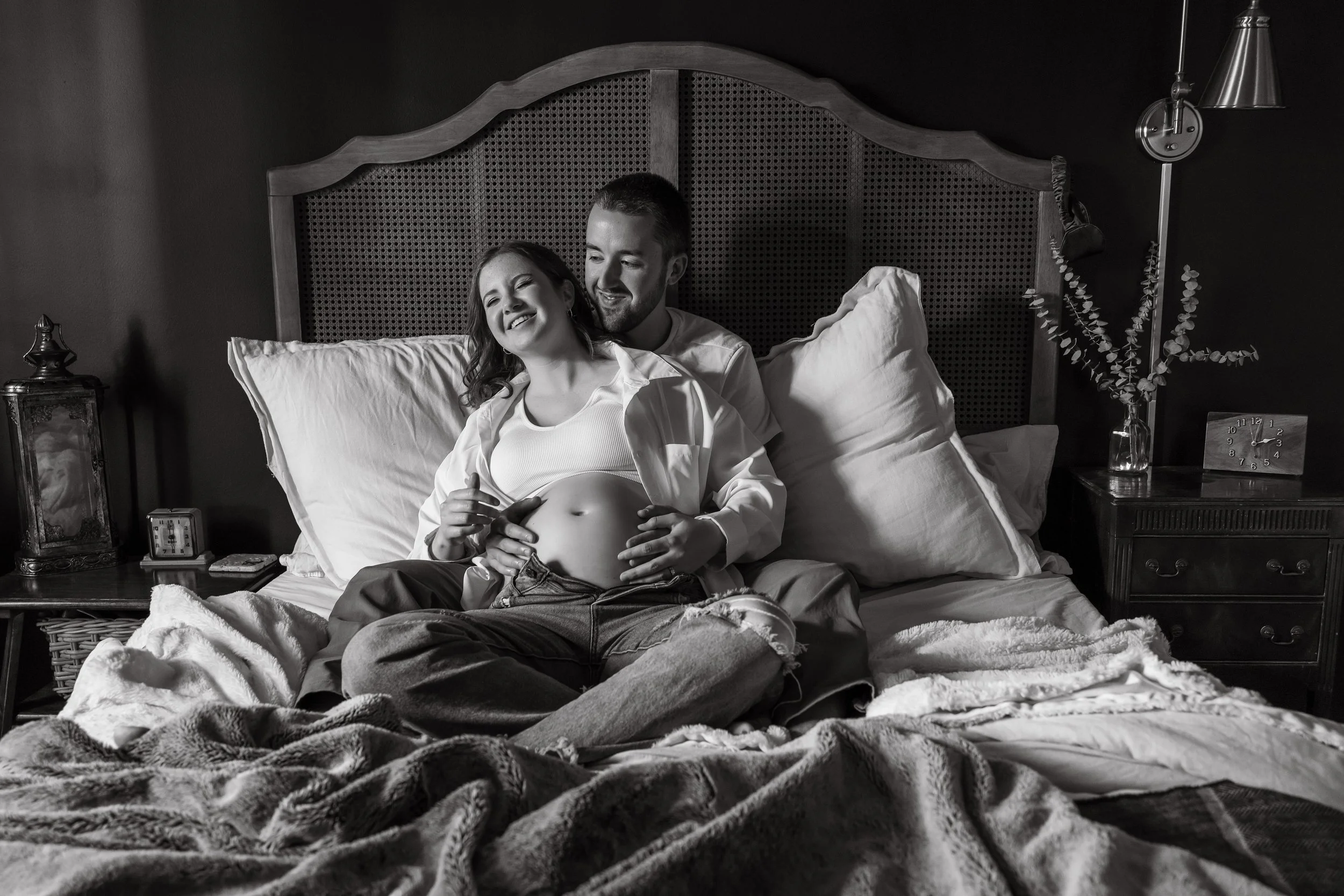 Marisa & DJ_Maternity_20231112_34-2.jpg