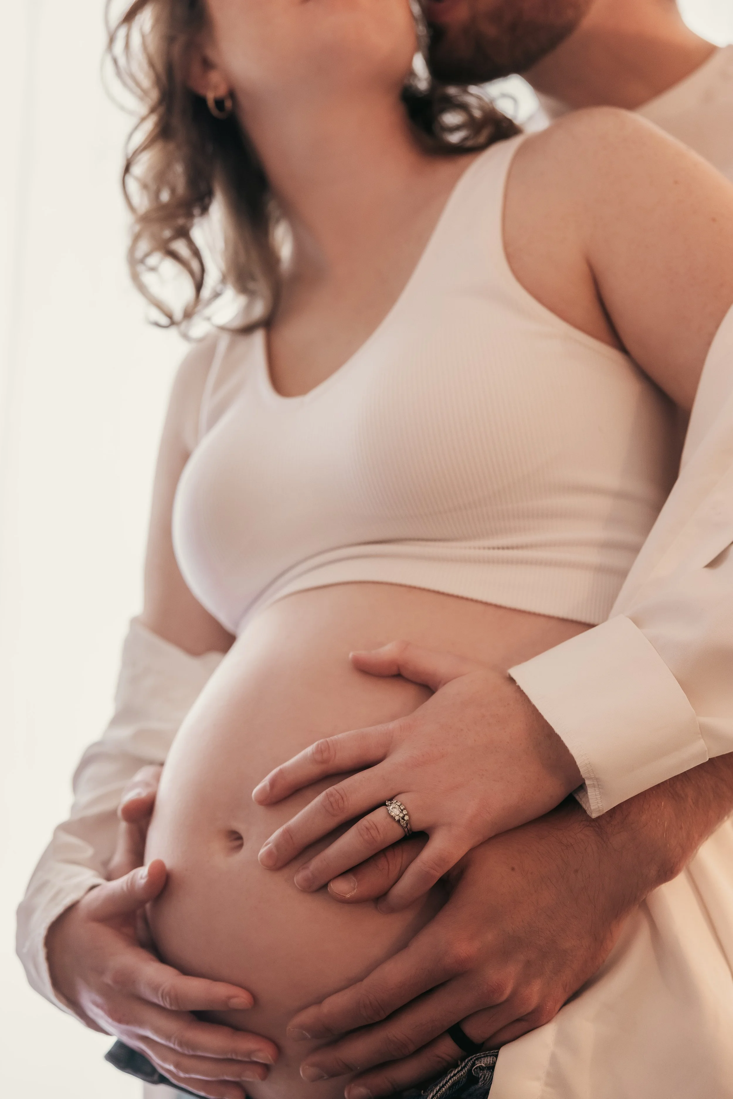 Marisa & DJ_Maternity_20231112_23.jpg