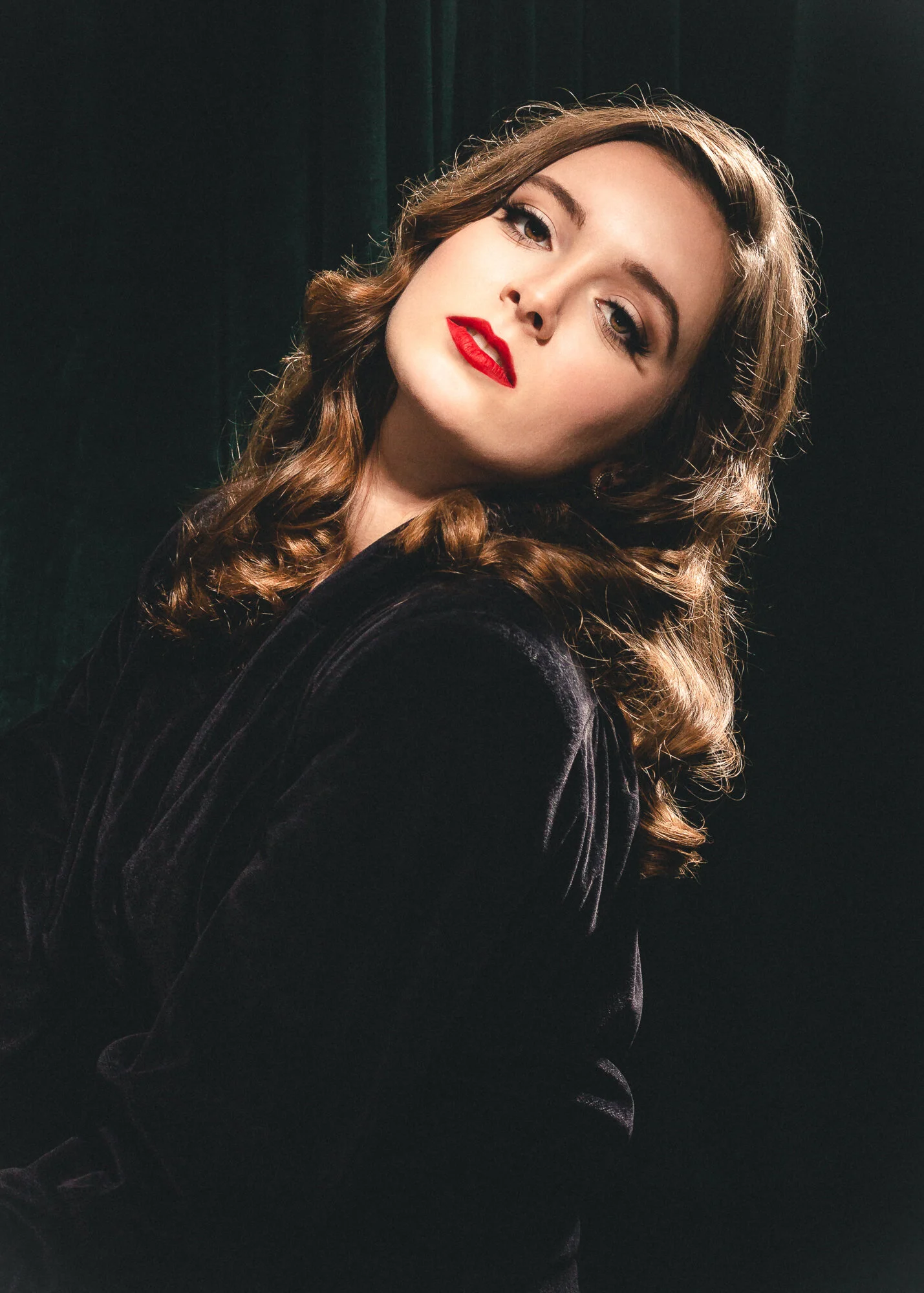 Kailee_Old Hollywood_3-2.jpg