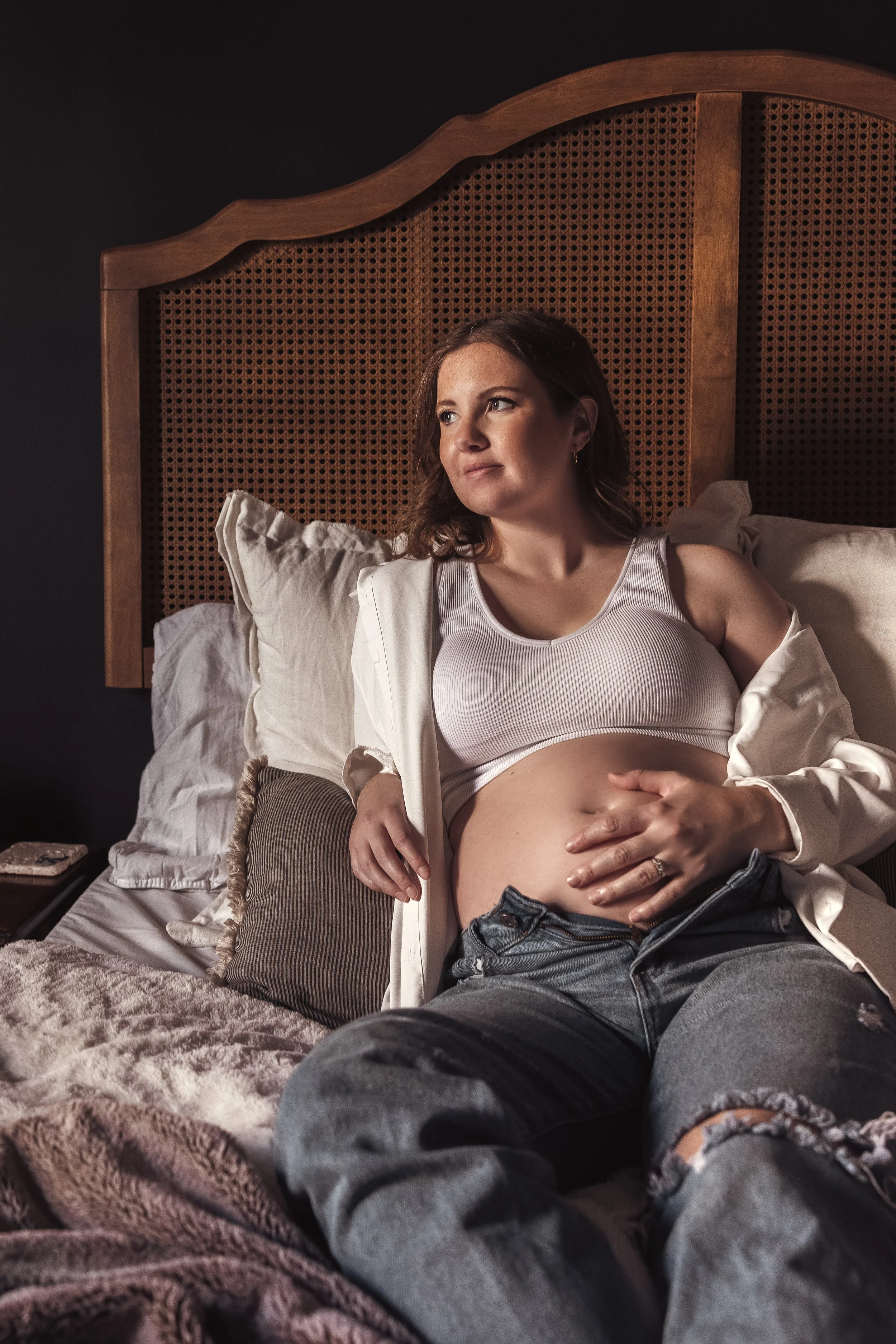 Marisa & DJ_Maternity_20231112_32.jpg