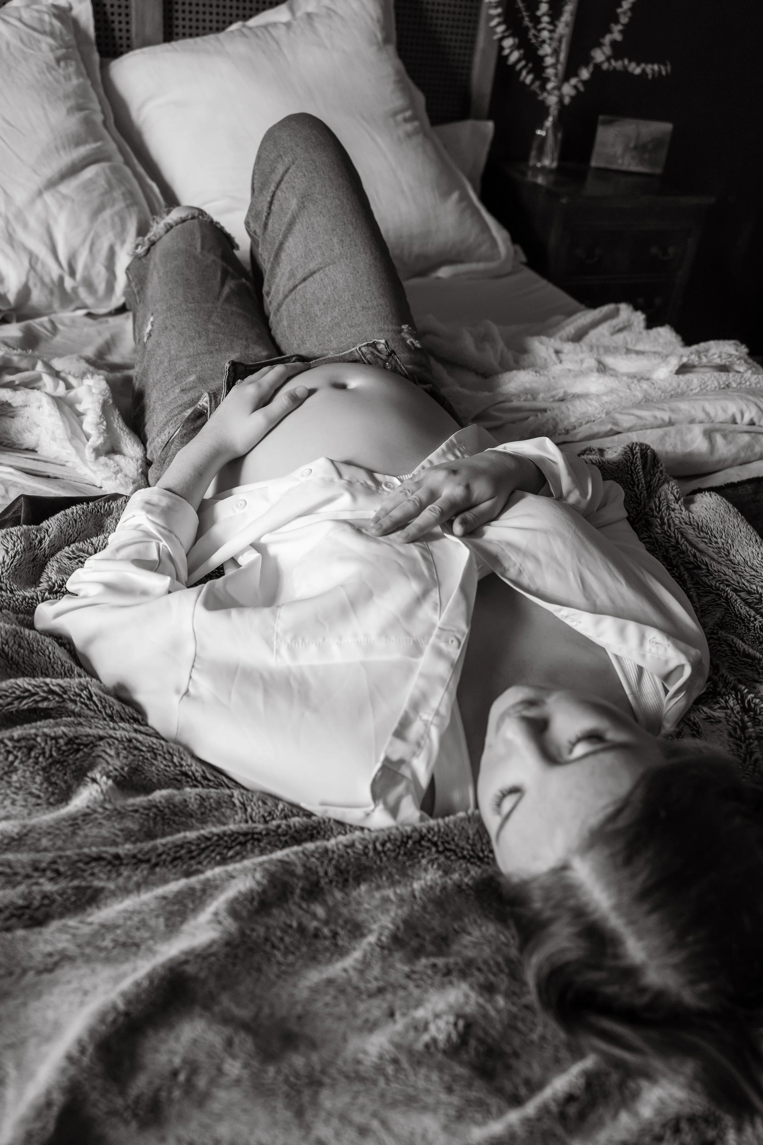 Marisa & DJ_Maternity_20231112_36.jpg