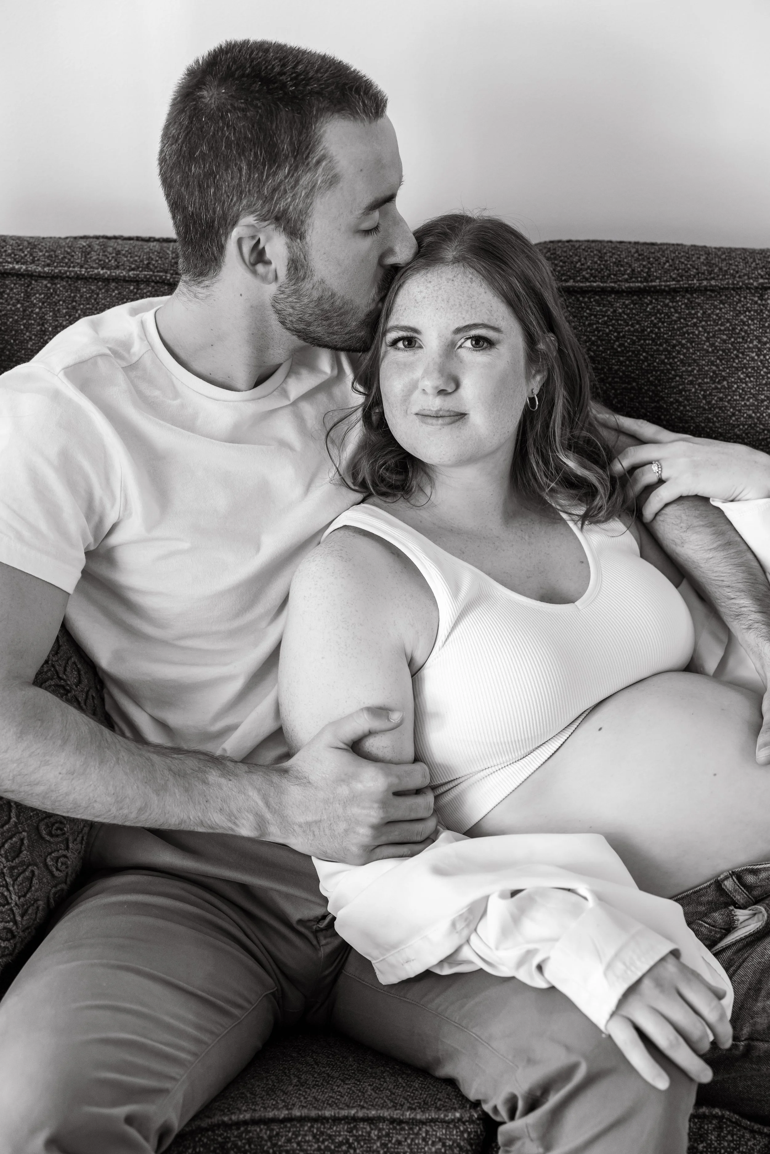 Marisa & DJ_Maternity_20231112_18-2.jpg