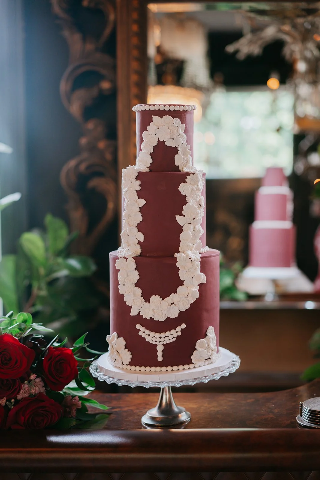 Majolica Photos x Manoir Blackswan