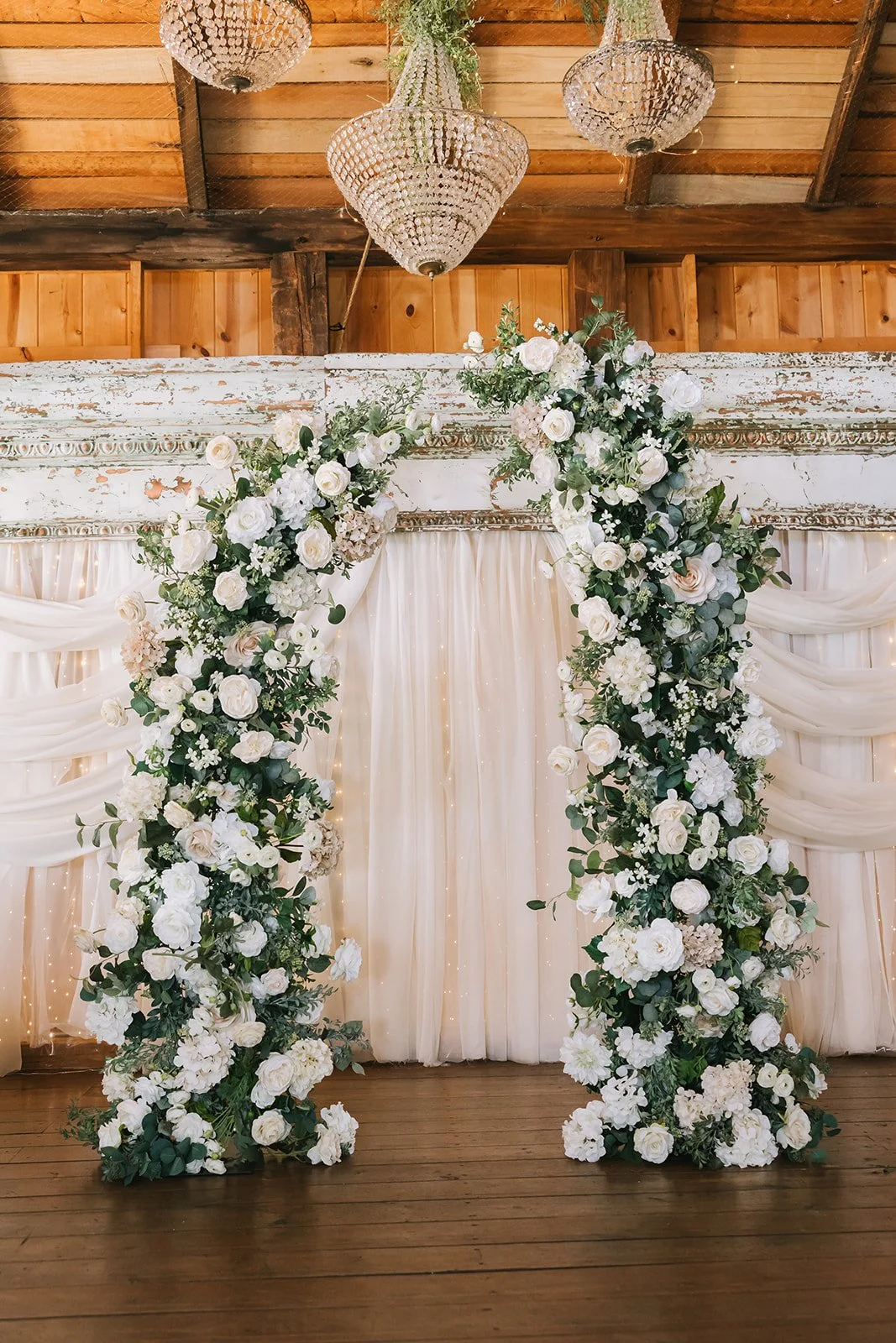create a special look with this amazing floral arch at your ceremony.