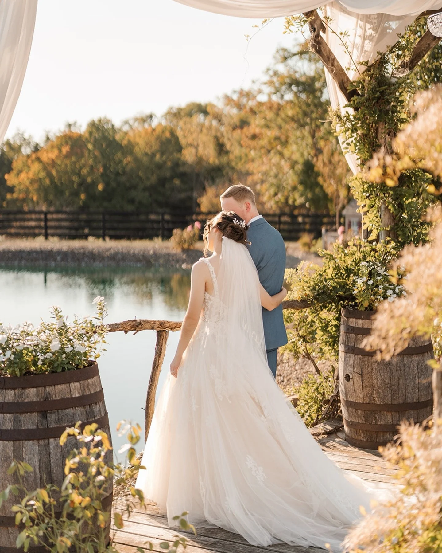 Still swooning over these stunning moments from Amanda &amp; Matt&rsquo;s wedding day at Peacock Ridge 🤍

When couples trust us with their vision, we do everything we can to help bring it to life in a way that feels effortless, elegant, and unmistak