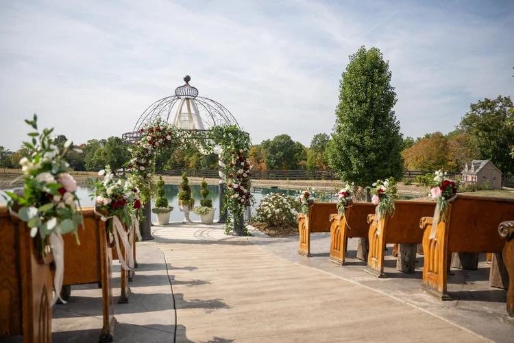 Friendly reminder for future brides! Now is the time to start touring and inquiring about venues! Here at Peacock Ridge, a limited number of 2026 dates remain and 2027 is filling fast. Come see what makes Peacock Ridge so special! 🦚💫
Check out our 