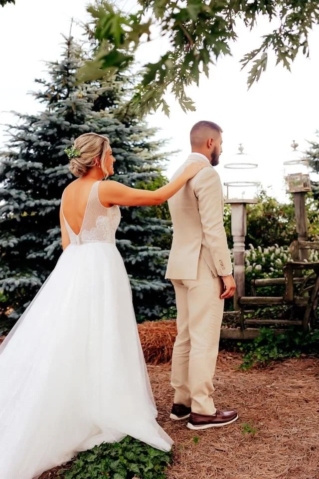 Take a few moments to share some personal vows as you hold your first look before your wedding