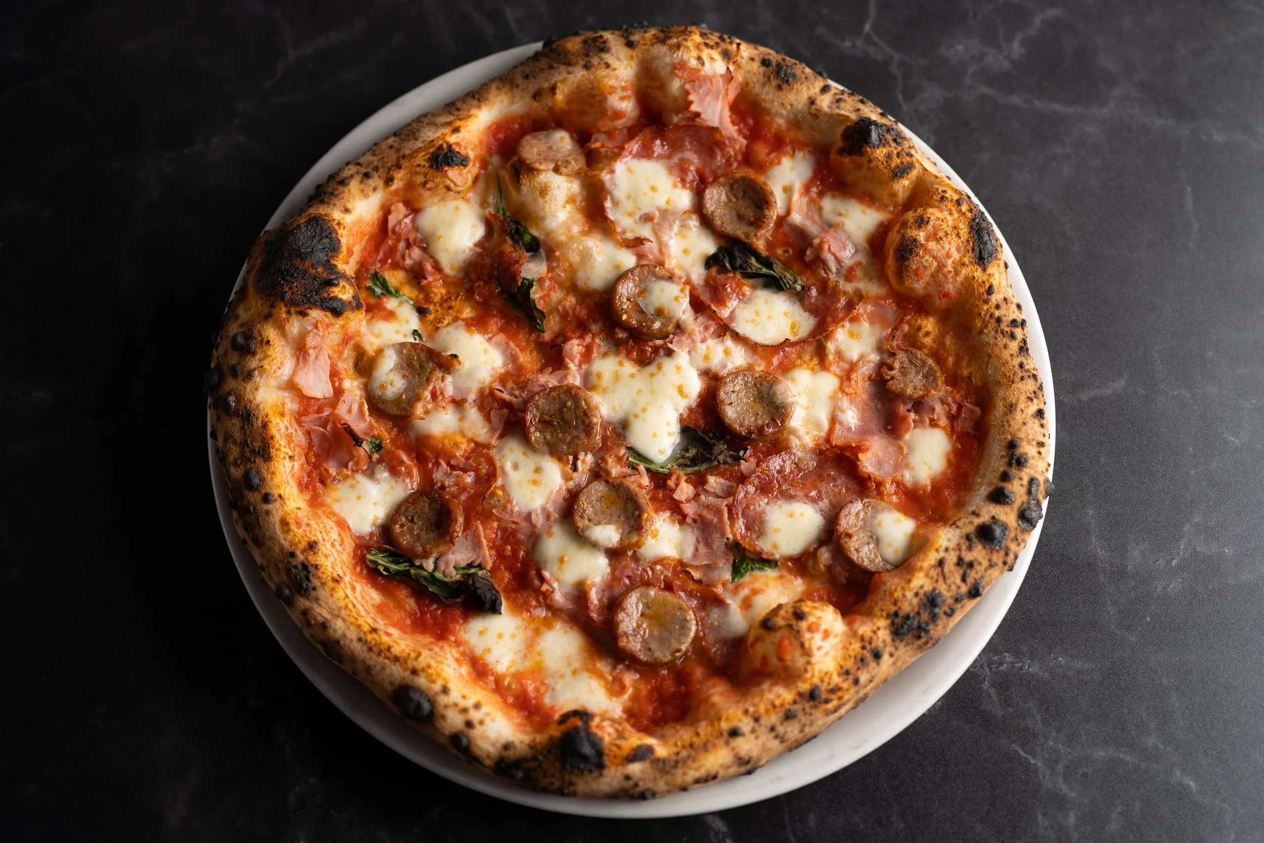Bavaros_Pizza_TreCarne_3.jpg