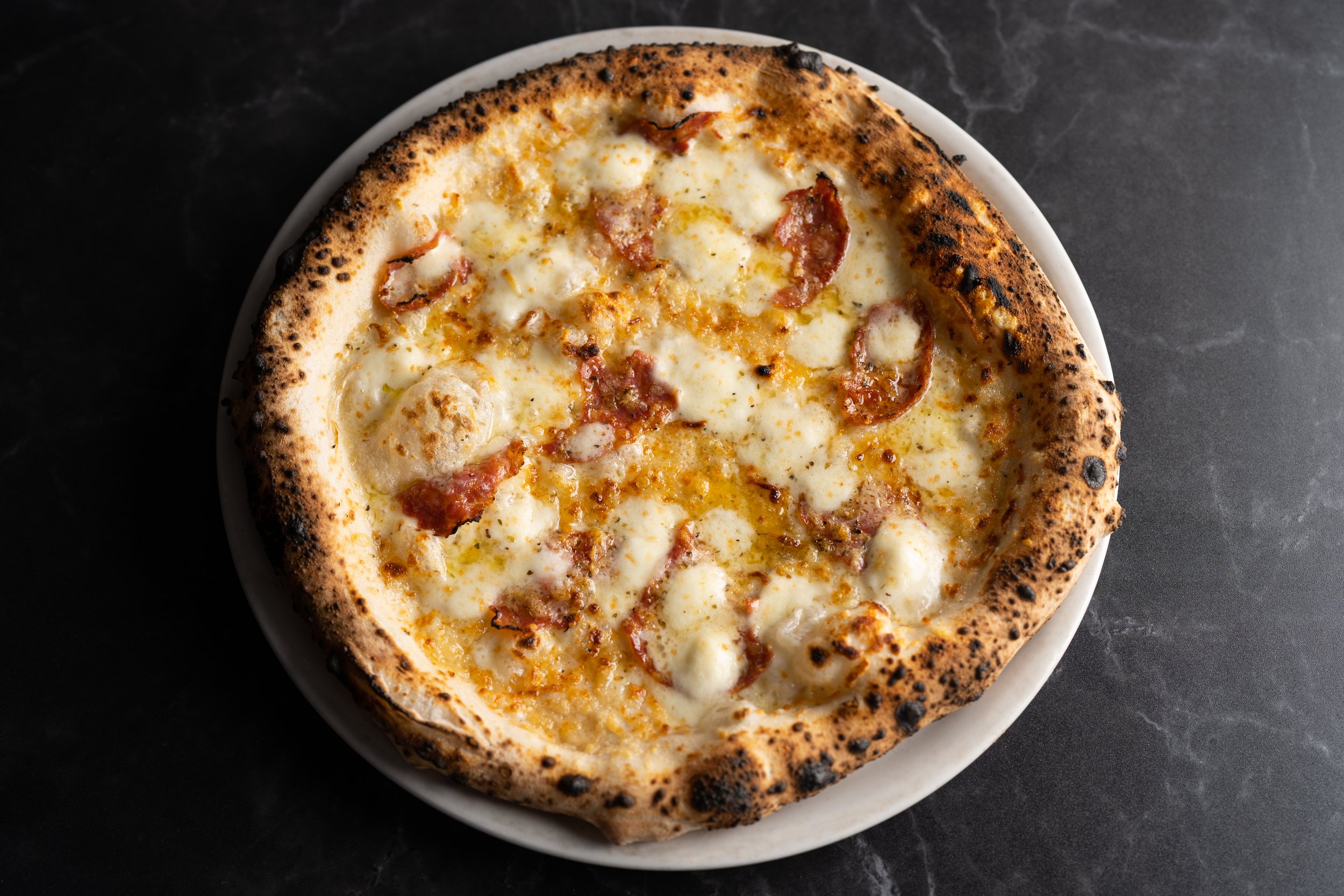 Bavaros_Pizza_QuatroFormaggi_3.jpg