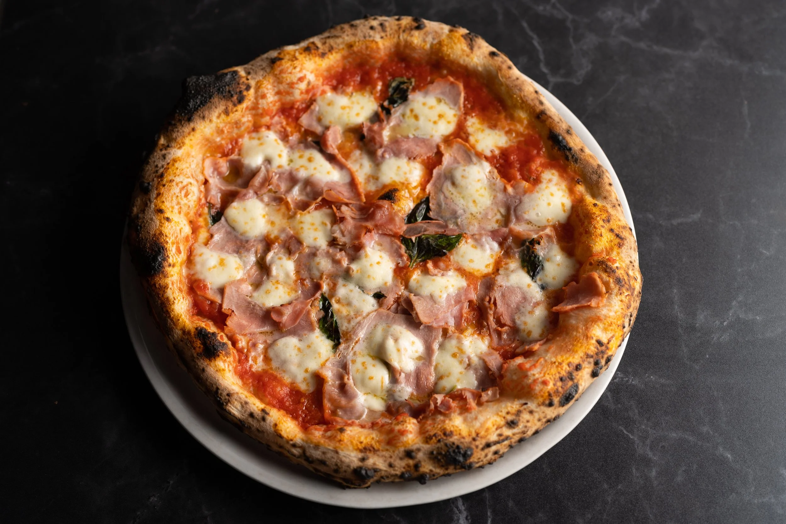 Bavaros_Pizza_Prosciutto_3.jpg