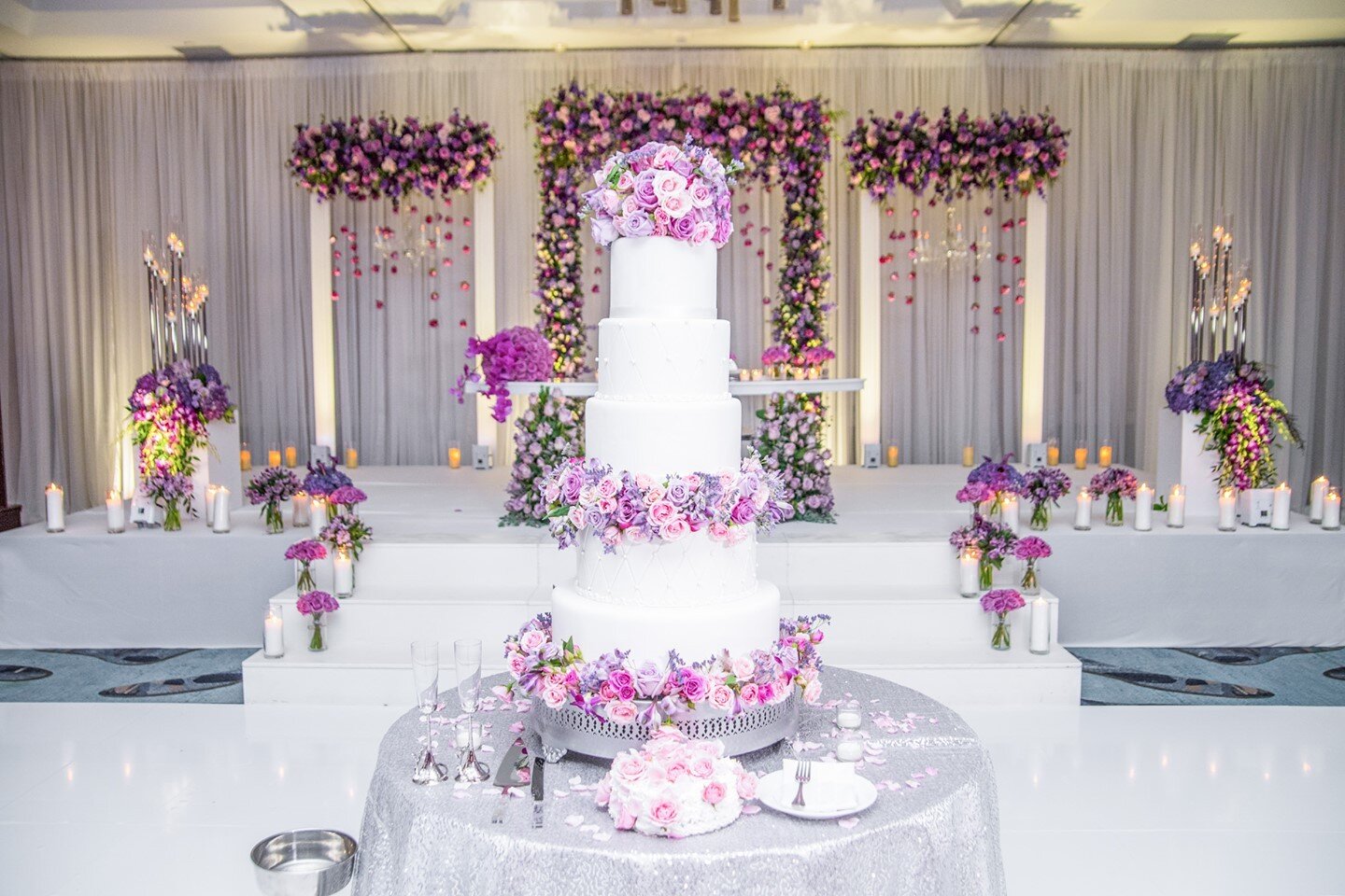 WE 💜  COLOR. When done well, it can tie your entire wedding together while looking effortless. When done poorly, well... I think we've all seen how that goes. 

We'll always make sure your color palette is consistently and elegantly woven throughout