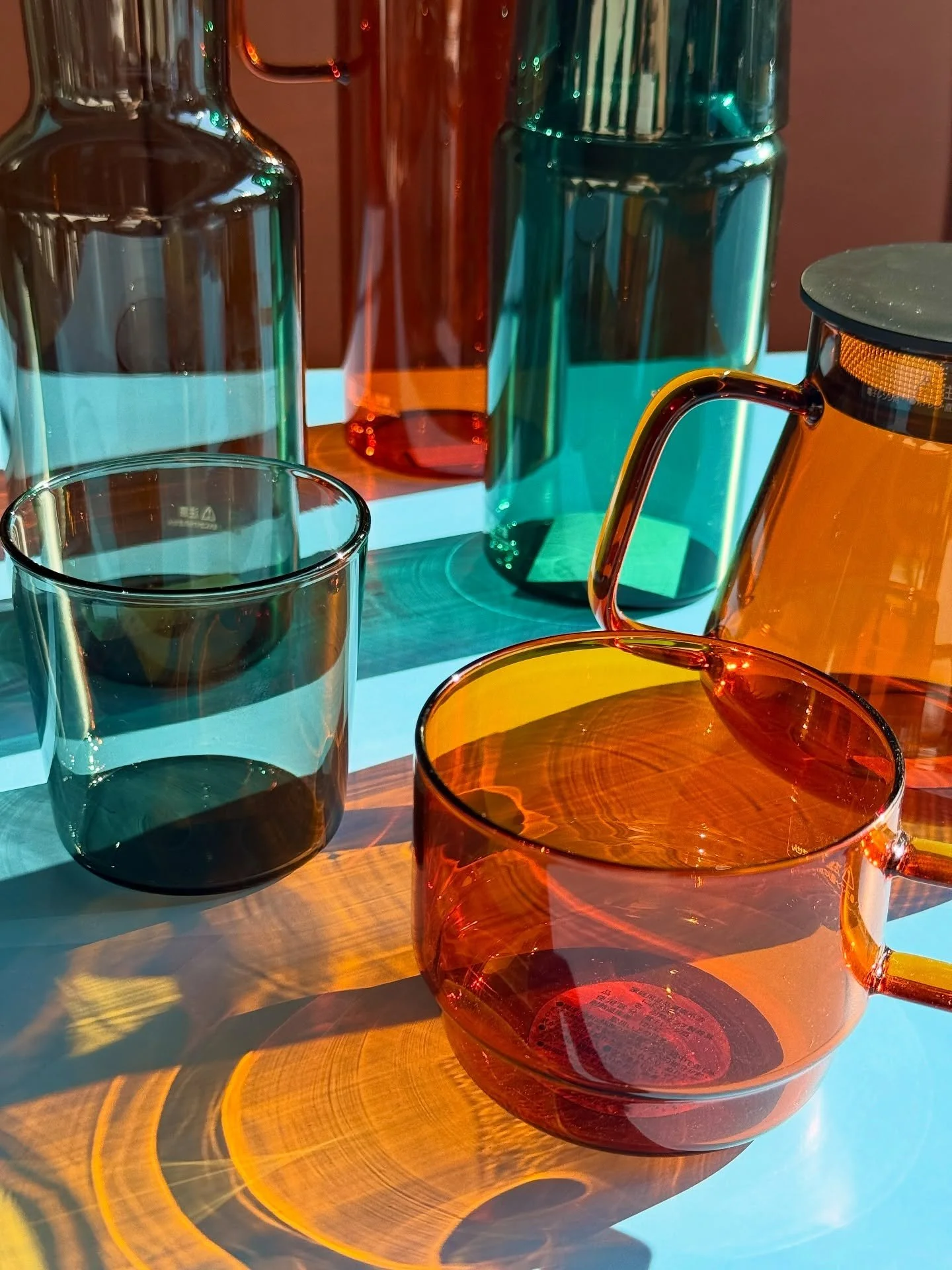 Dreamy glassware for beautiful daily rituals ✨

✨Find these @hariousa glassware pieces on our marketplace shelves so you can update the everyday

✨We&rsquo;ve got a Cold Brew Tea Pitcher, Glass Stackable Mug, Glass Coffee &amp; Tea Server, and the Ni