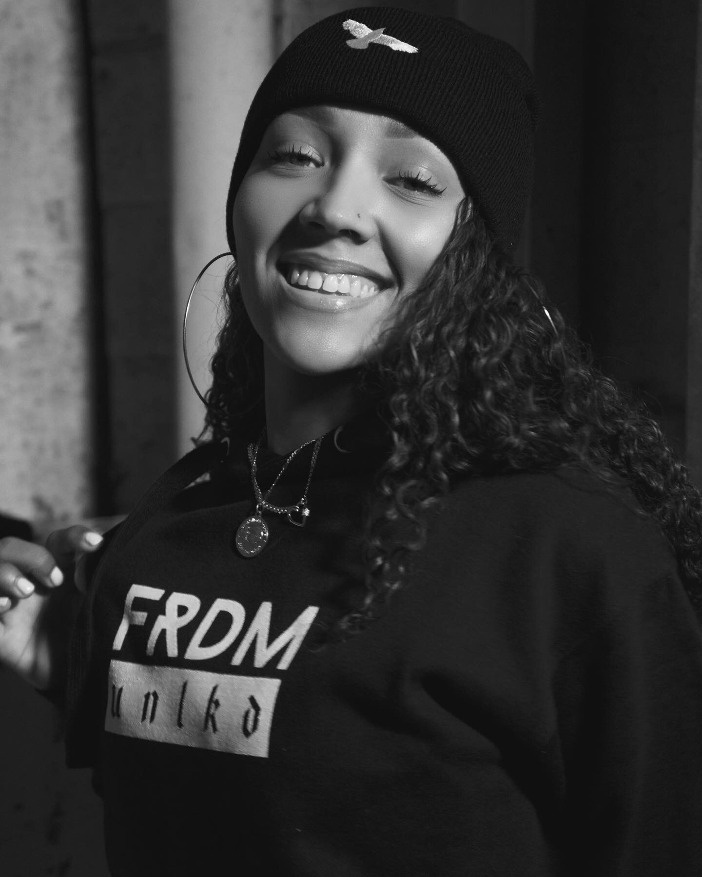 @officialyelly in our FRDM UNLKD hoodie and our black beanie with &ldquo;the bird&rdquo; embroidery.
Get yours today!
Available online at 
www.freedomunlocked.com
#linkinbio #freedomunlocked #frdmunlkd #frdm #unlkd #unlockyourfreedom #shopnow