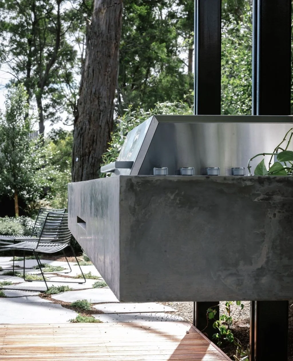 With 40MPa concrete, double-layered galvanised reinforcement and a clean structural tie-in to the pergola, this 1.2-tonne BBQ bench is both engineered and elegant. It&rsquo;s not just a feature &ndash; it&rsquo;s an anchor point for the whole outdoor