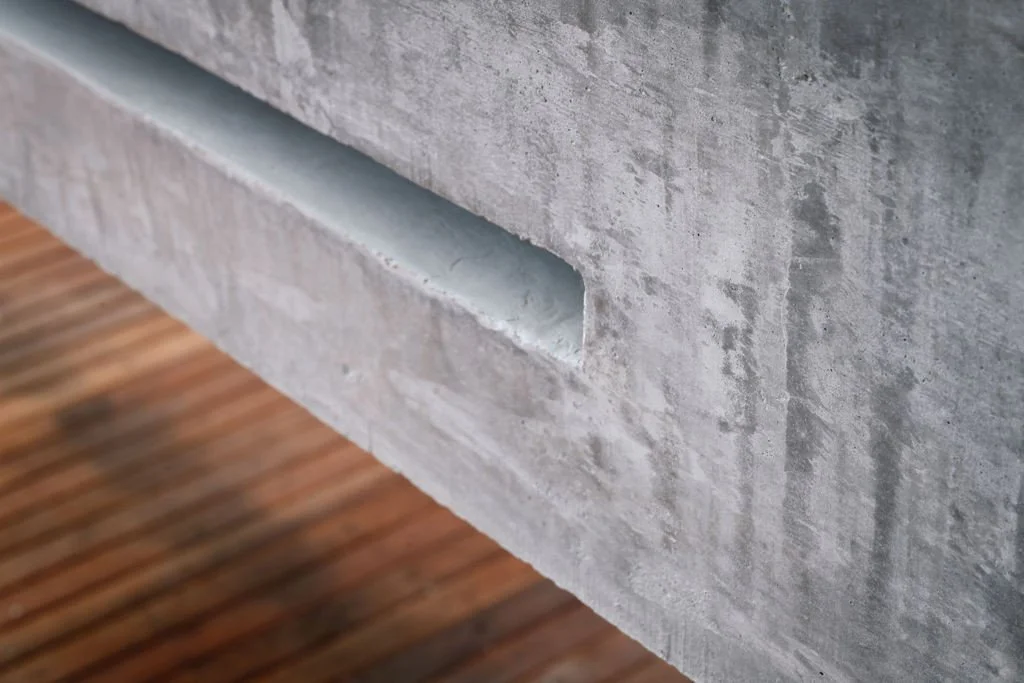 Sharp edges, smooth planes, quietly detailed. This custom concrete bench is all about refined simplicity - carefully formed, precisely poured and hand-finished to perfection. 🤩⁠
⁠
📸 @janisalwayshashercamera
