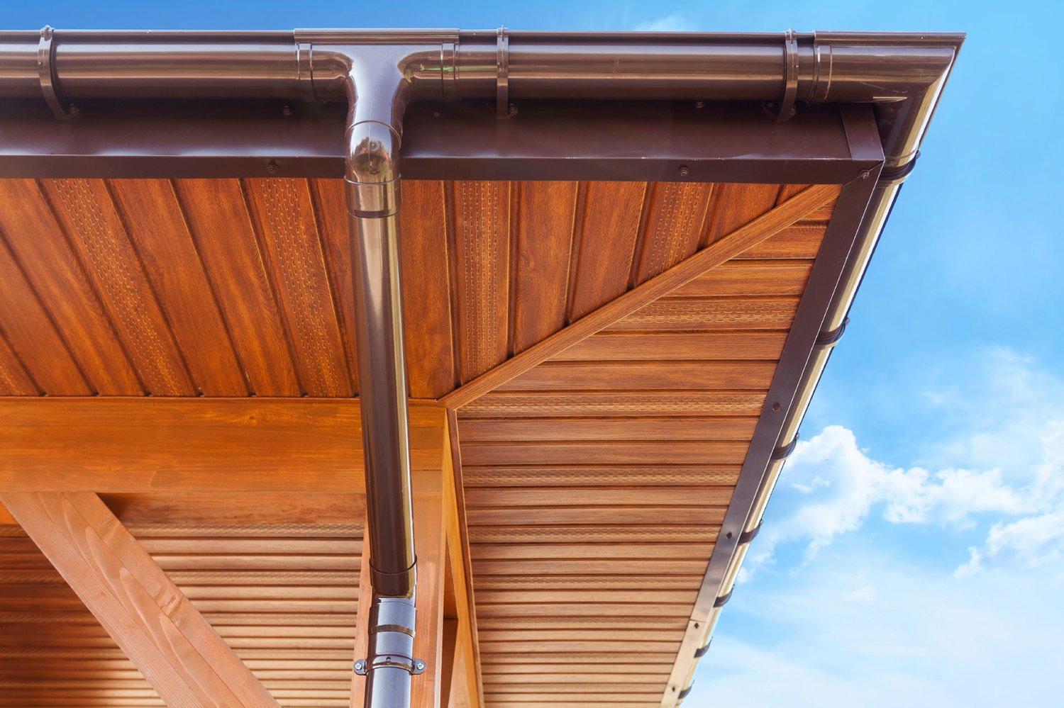 burgandy-guttering.jpg