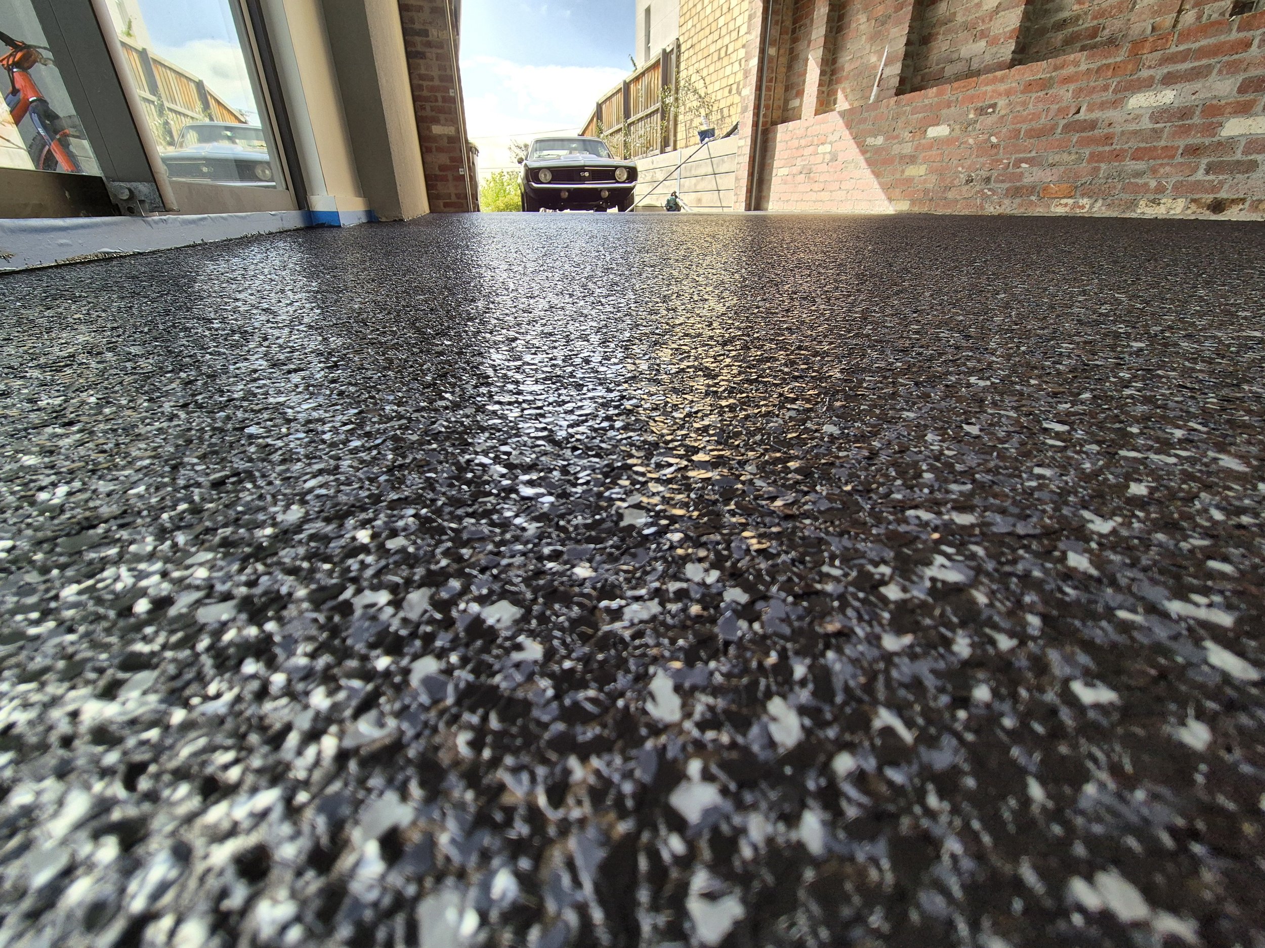 Dark Flake Flooring Garage