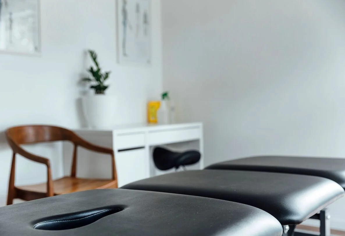 At CONNECT STUDIO our Physio consults are a bit different. They&rsquo;re an hour long - compared to the standard 20 minute appointment times that are common in NZ. 

Why?

- So you can understand exactly what has caused your problem, &amp; allow time