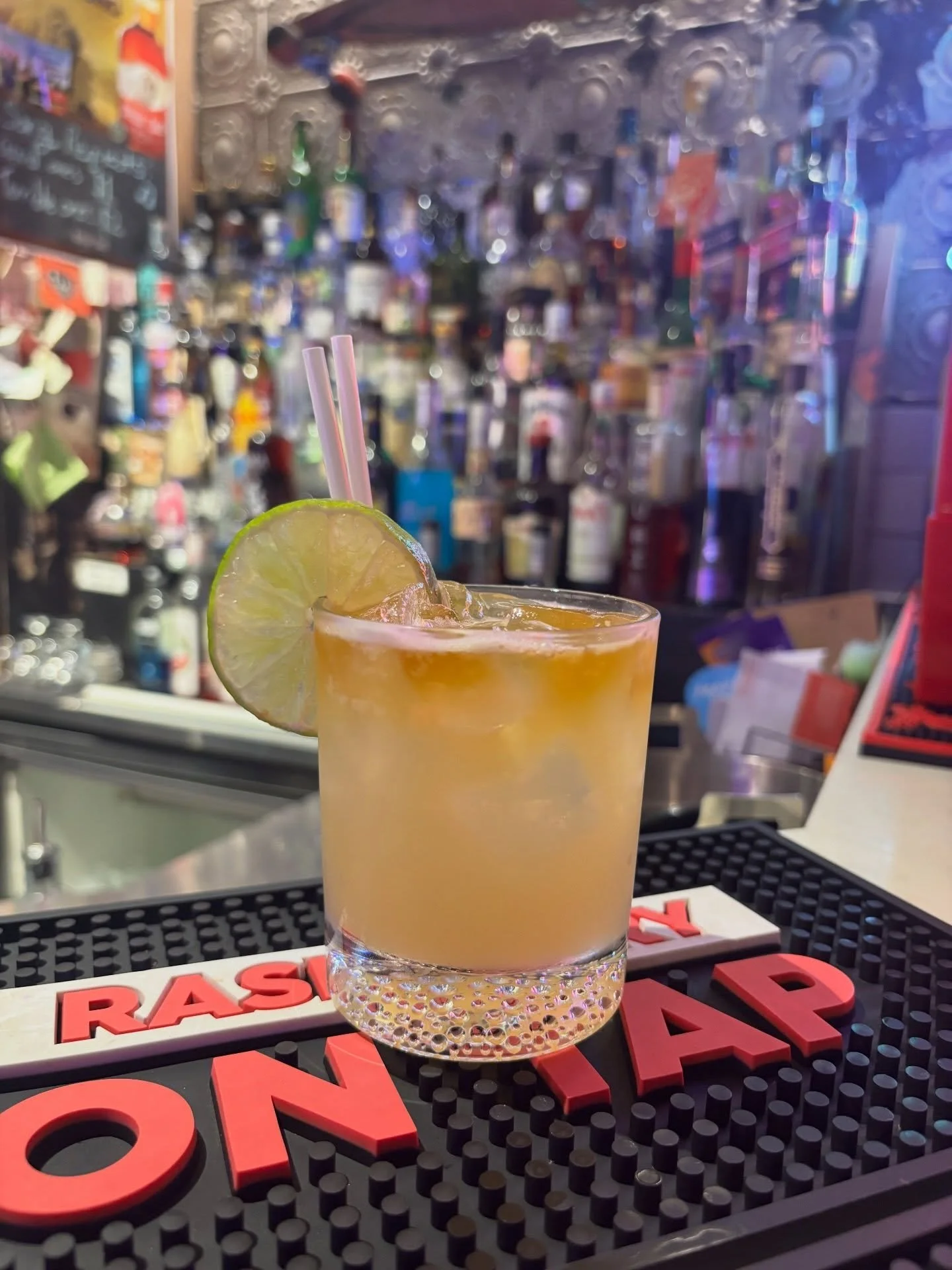 Get a sneak peek at one of the cocktails we&rsquo;ll be serving for Hawaiian Night this Saturday 🍹🌺 You won&rsquo;t want to miss it!! 

Book your spot now!
https://shorturl.at/B5Cmu