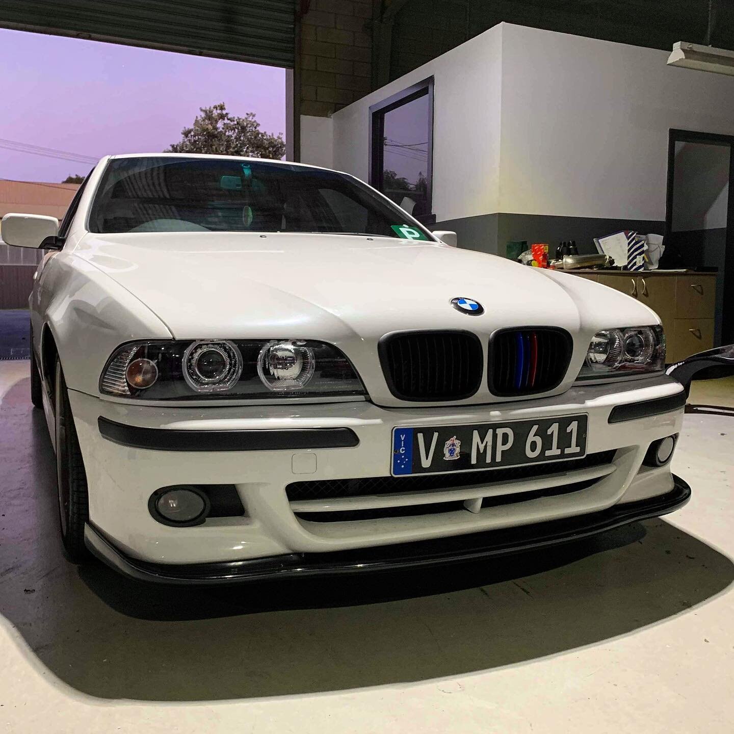 When&rsquo;s the last time you saw an Alpine White E39?? Came in for a quick diagnostic and coding!

#e39 #alpinewhitebmw #e39fanatics #bmwtuning #bmw