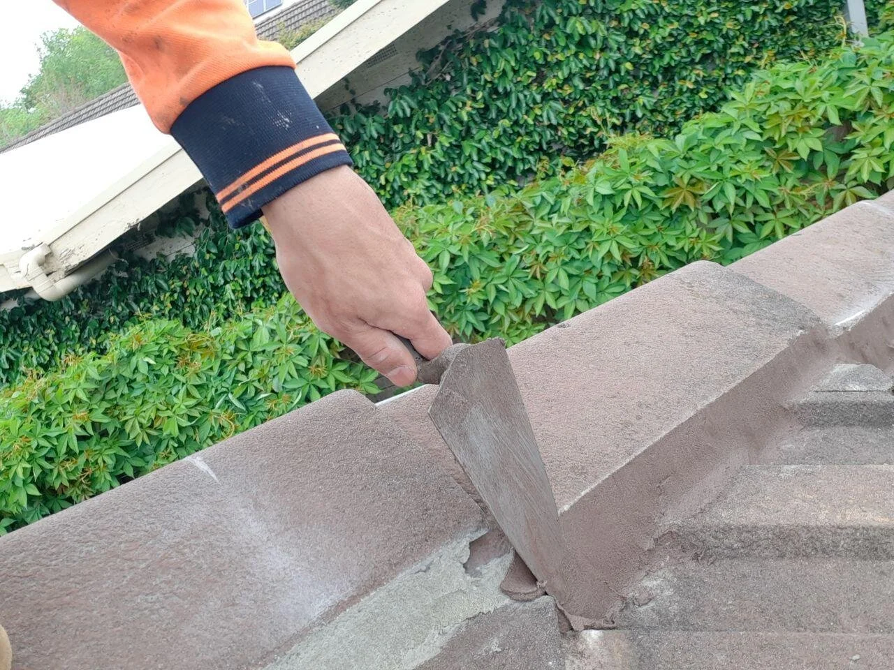 Professional Roof Repointing & Rebedding Process E.T. Roofing