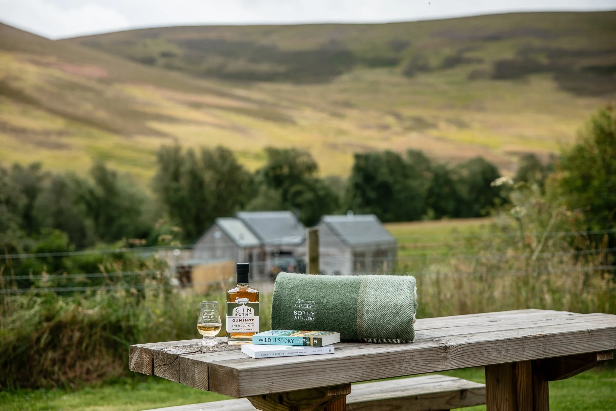 © Julia Caira 2025_Gin Bothy Lifestyle 110825-5323.jpg