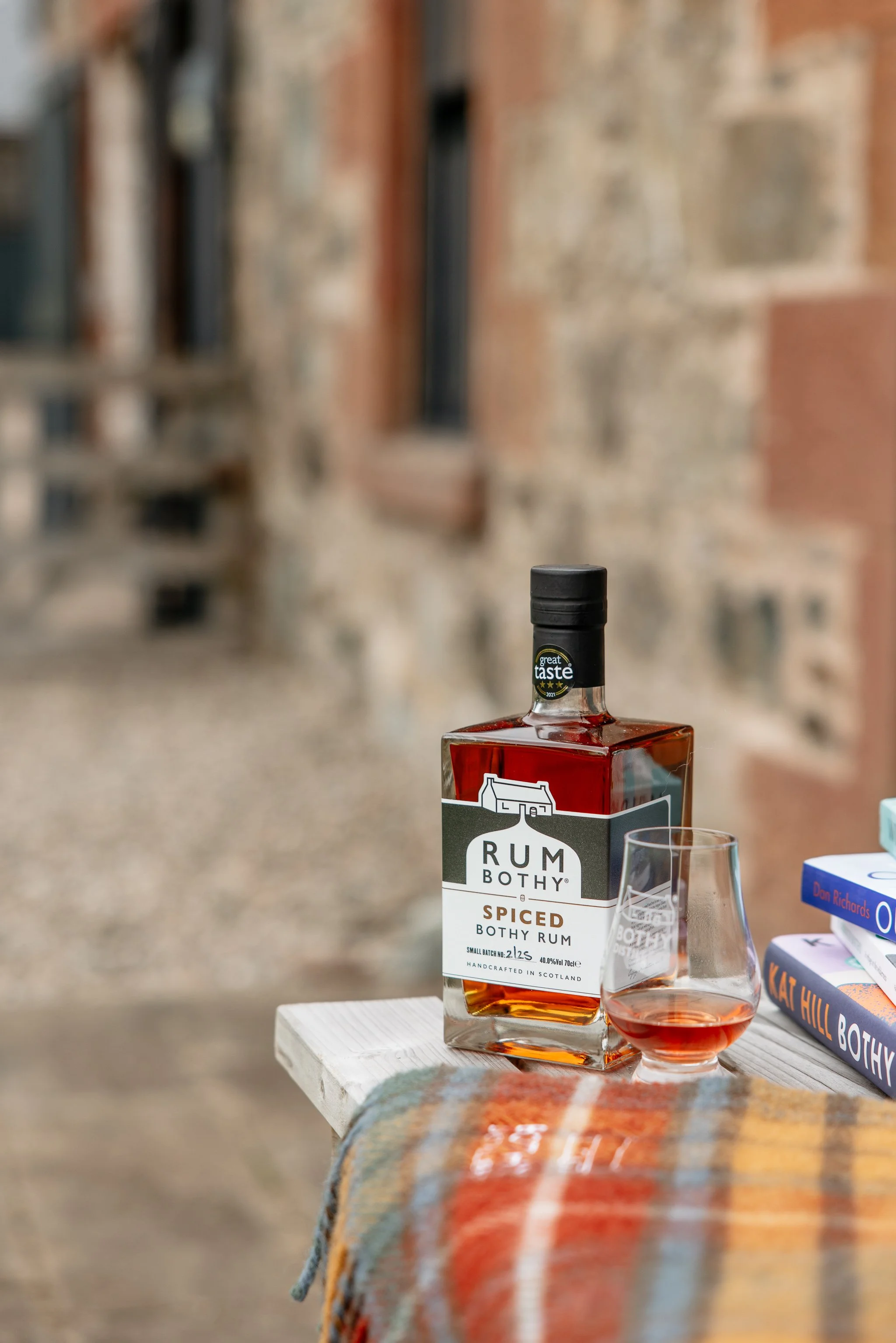 © Julia Caira 2025_Gin Bothy Lifestyle 110825-5382.jpg
