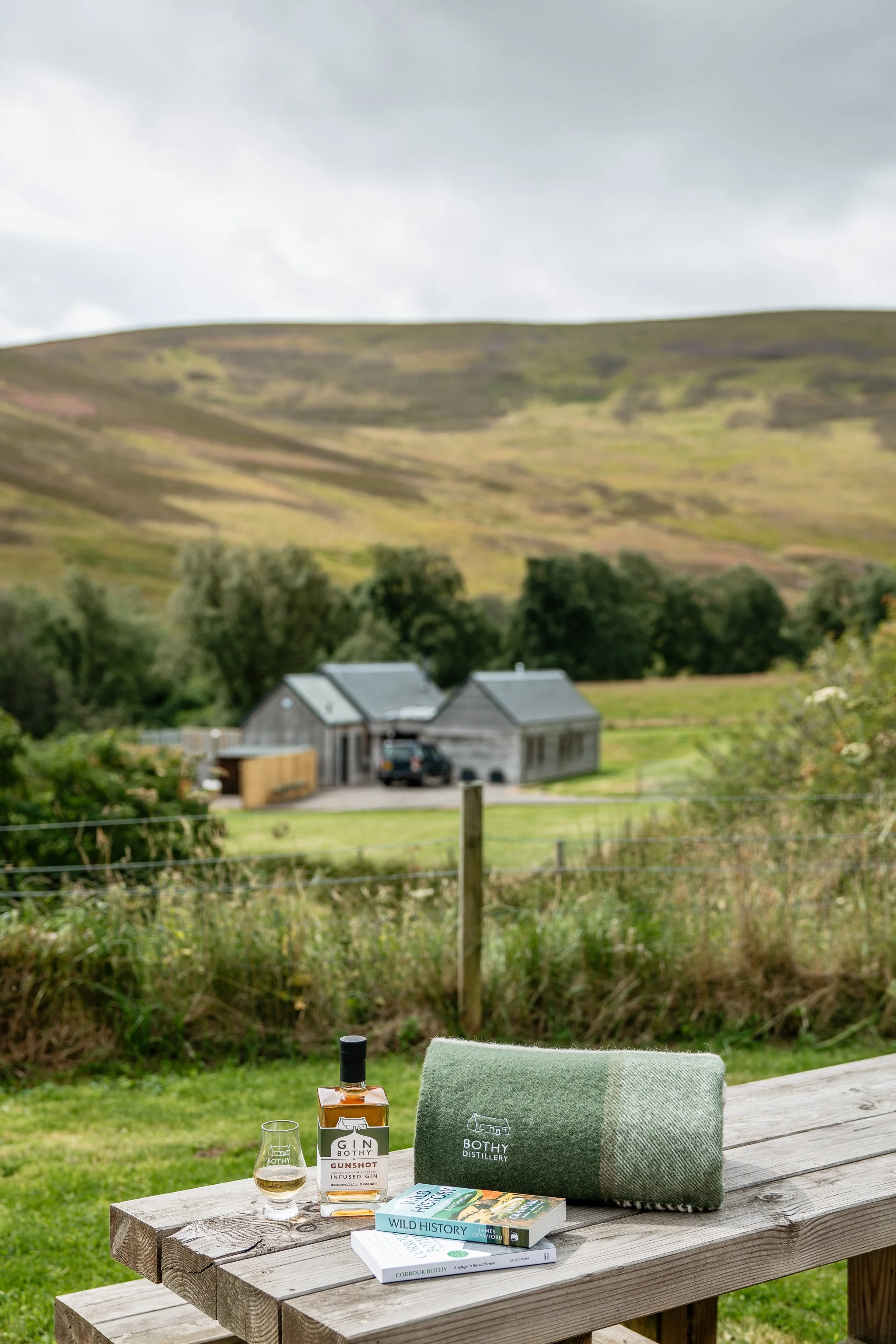 © Julia Caira 2025_Gin Bothy Lifestyle 110825-5314.jpg