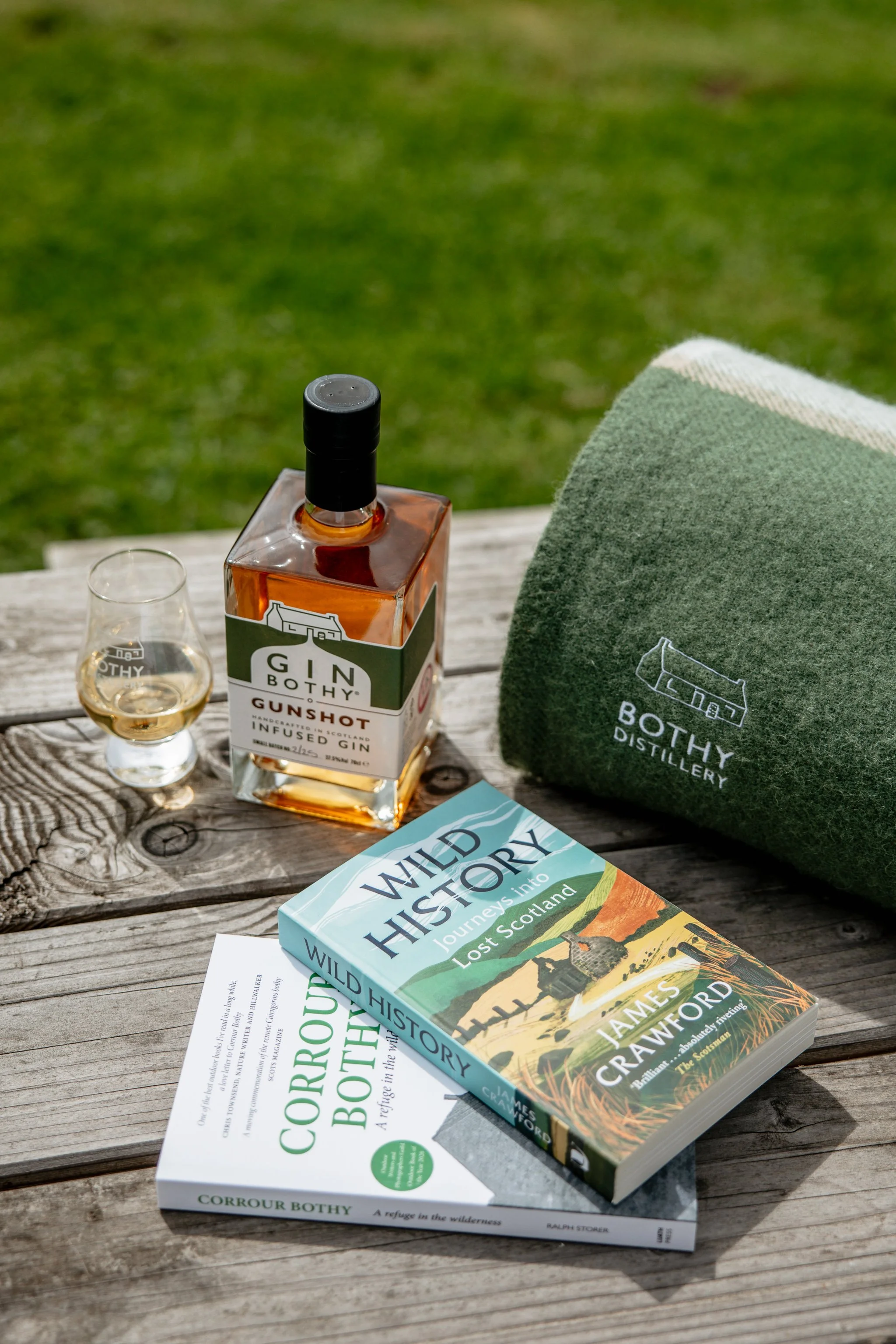 © Julia Caira 2025_Gin Bothy Lifestyle 110825-5327.jpg