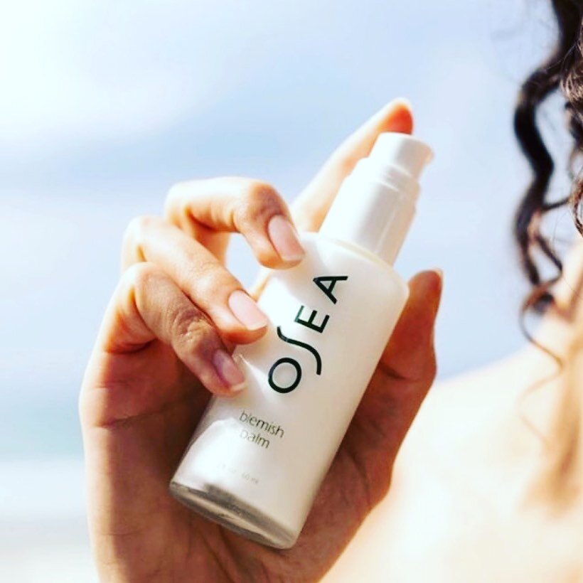 Blemishes? Sensitive skin? Don&rsquo;t like heavy moisturizers? This will quickly become your best friend. Pure magic for oily, combo, and blemish-prone skin. Soothe surface redness while effectively targeting blemishes and future breakouts. Excellen