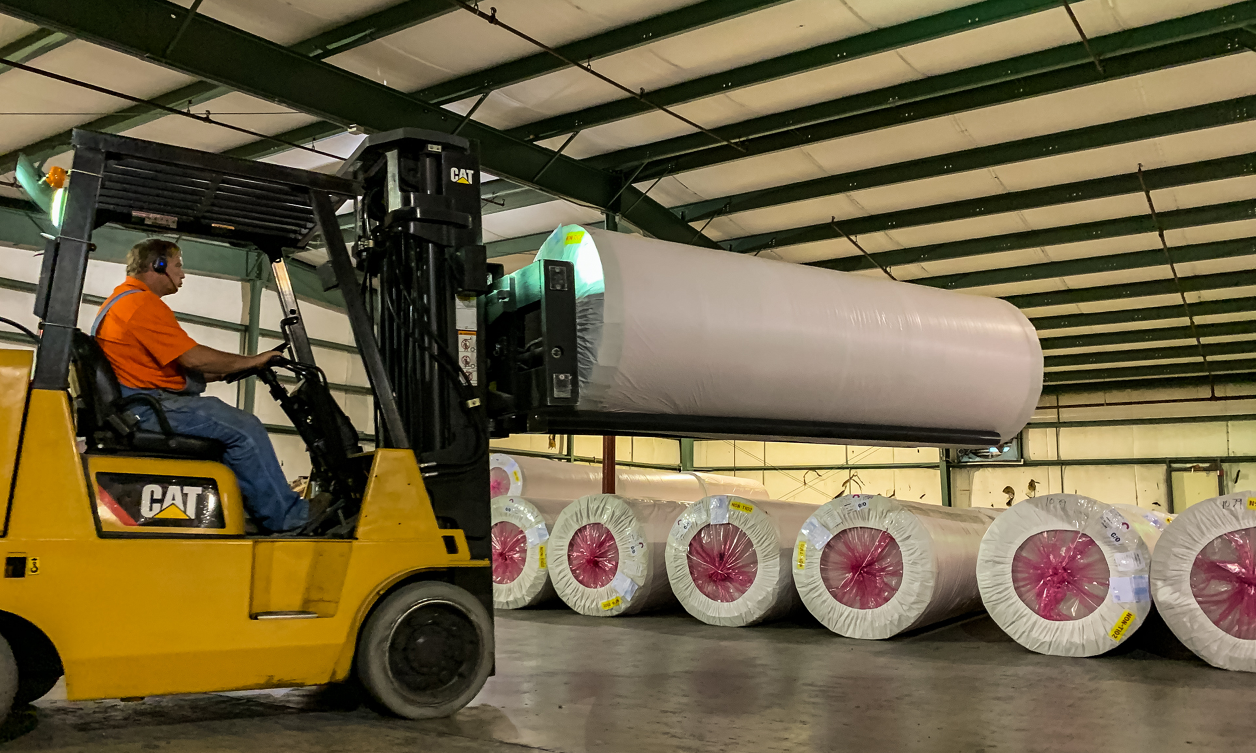 material-handling-2.png