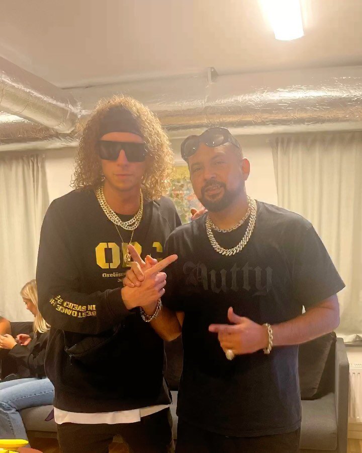 Sean Paul @duttypaul Thank you for giving great support to my dance youths &amp; great concert!

🥇Best Dance School In Sweden 2022

Big up fam @partillo @thisisetzia @jessicaagobian 
_______________________
#seanpaul #duttypaul #dancehall #liseberg 