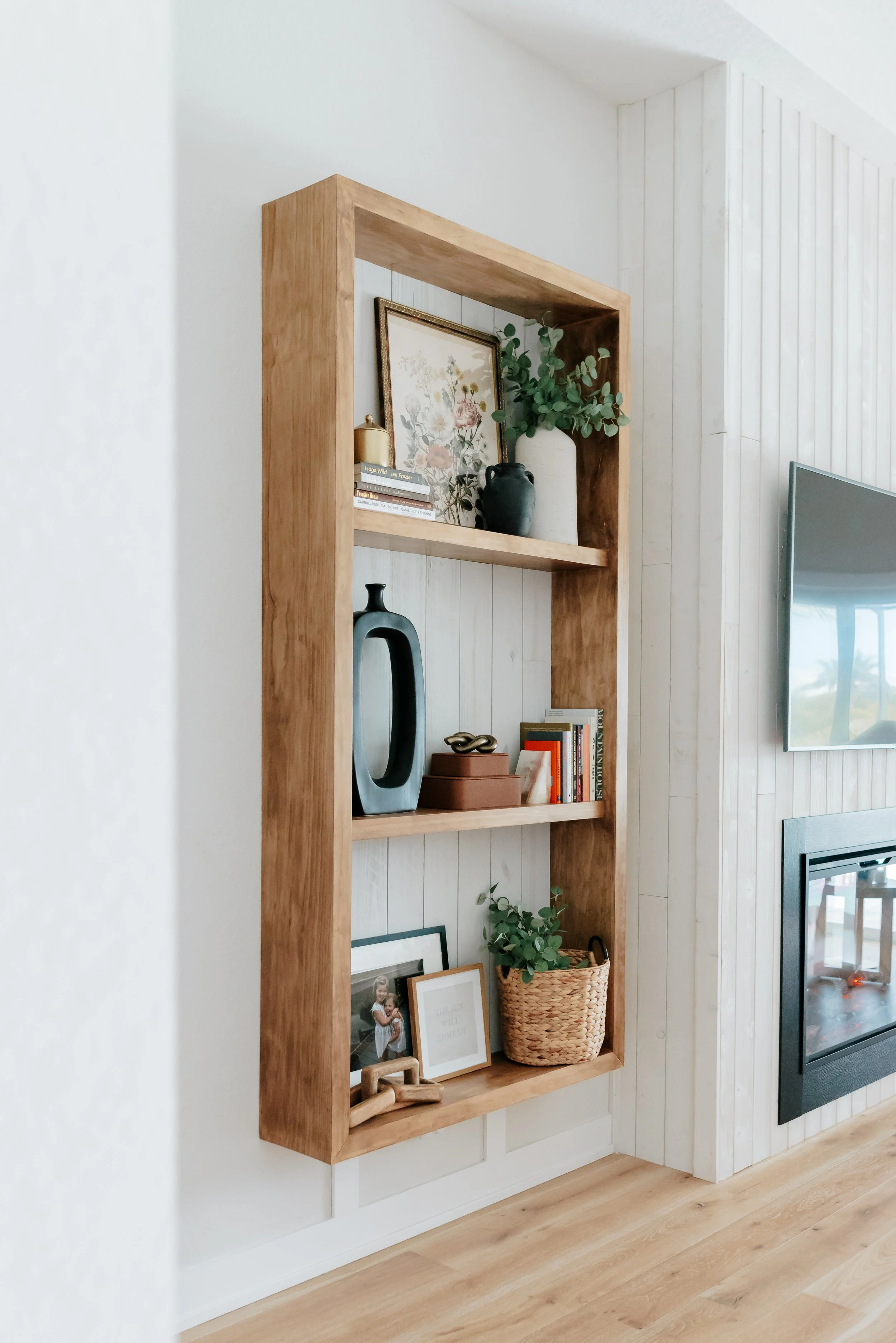 7912 Redonda Loop-6.jpg