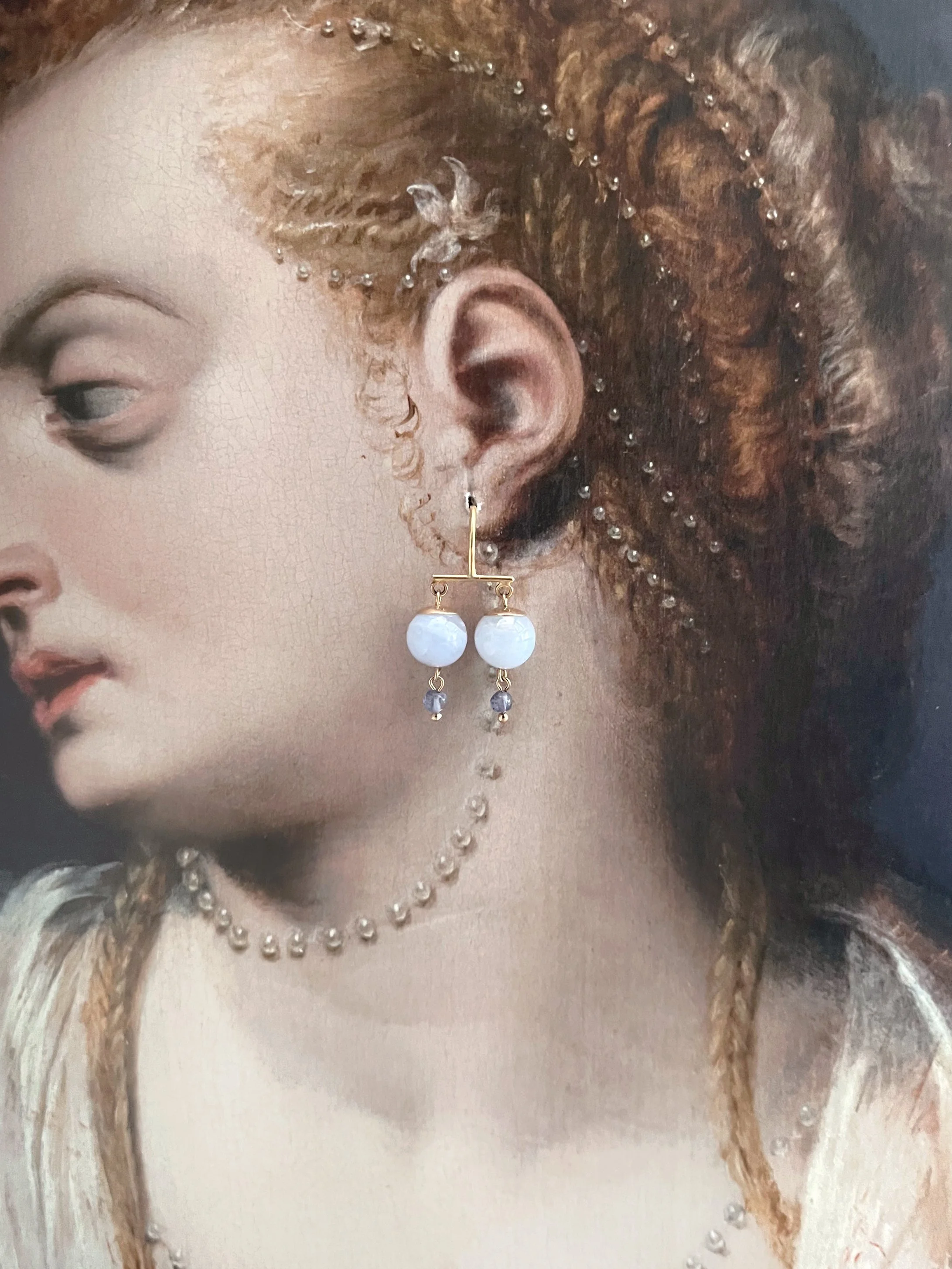 pomona-chalzedon-gold.jpg
